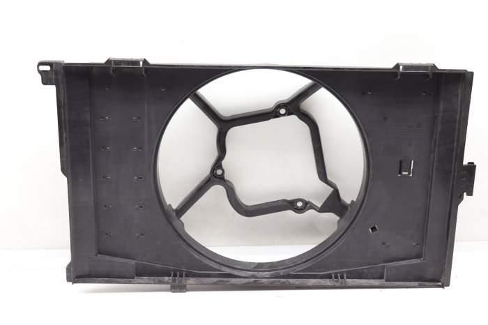Electric Cooling Fan Housing / Shroud 67327646079 main product photo