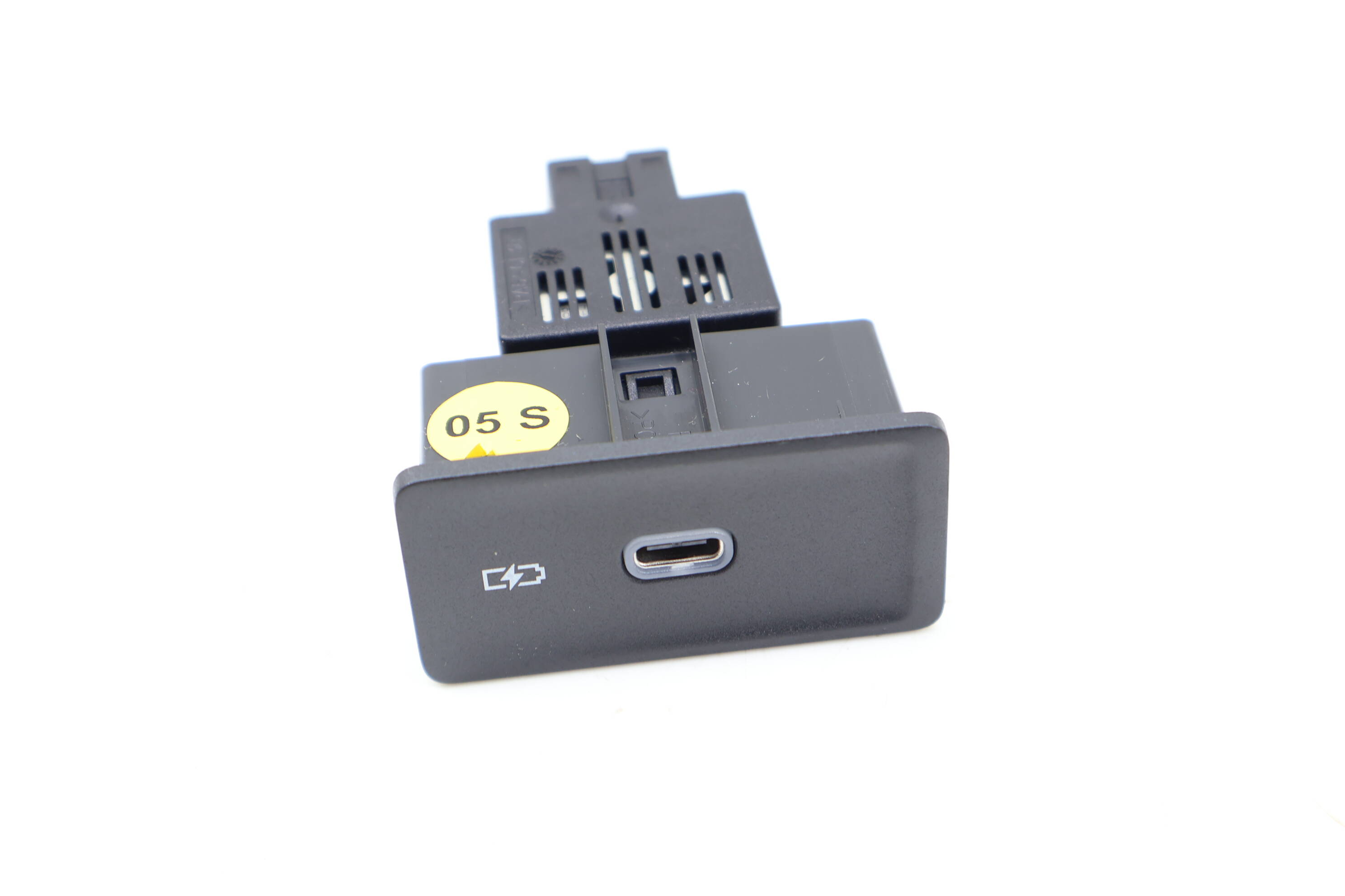 Usb-C Port / Module 17A035718