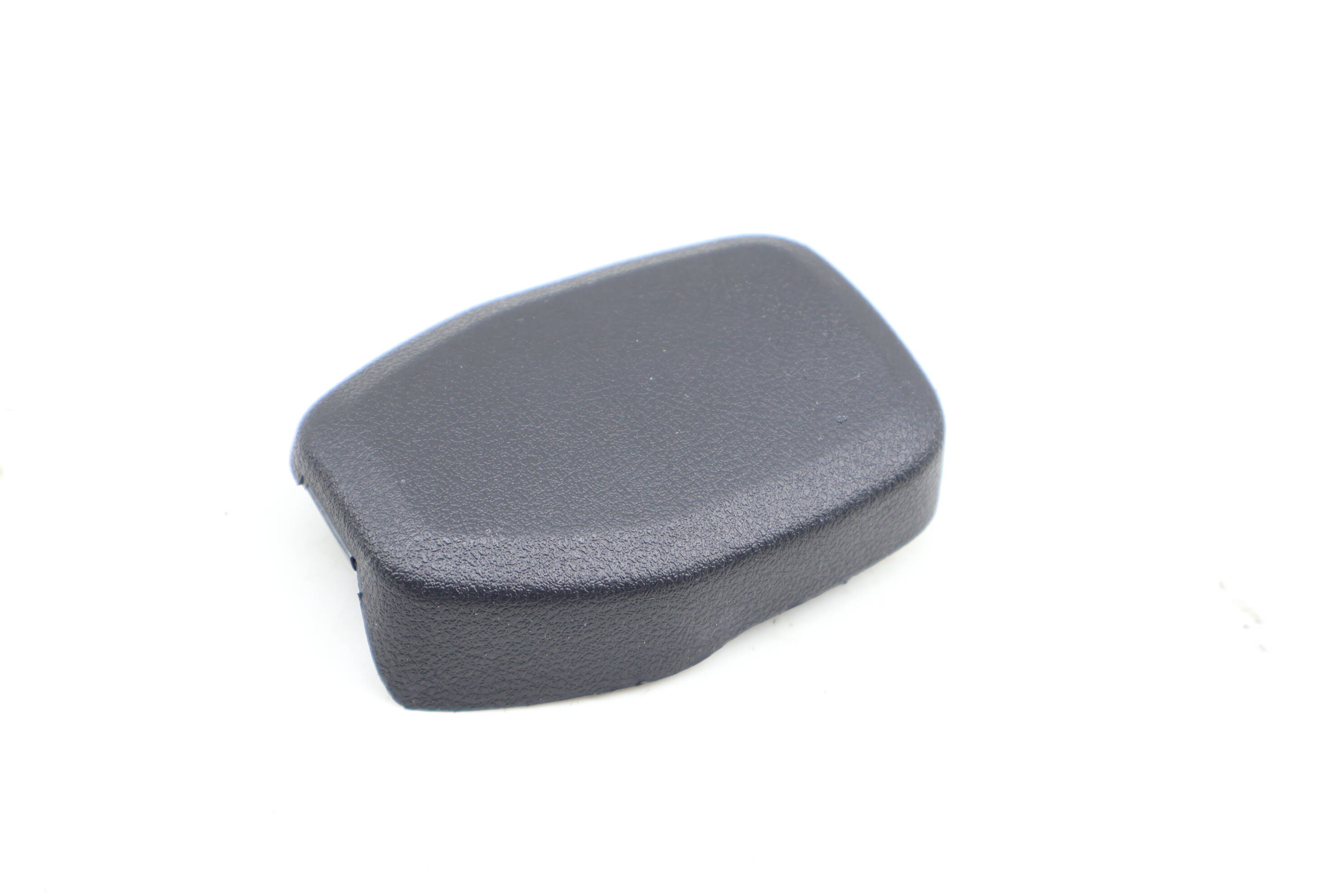 Seat Belt Anchor / Buckle Trim Cover 7415085