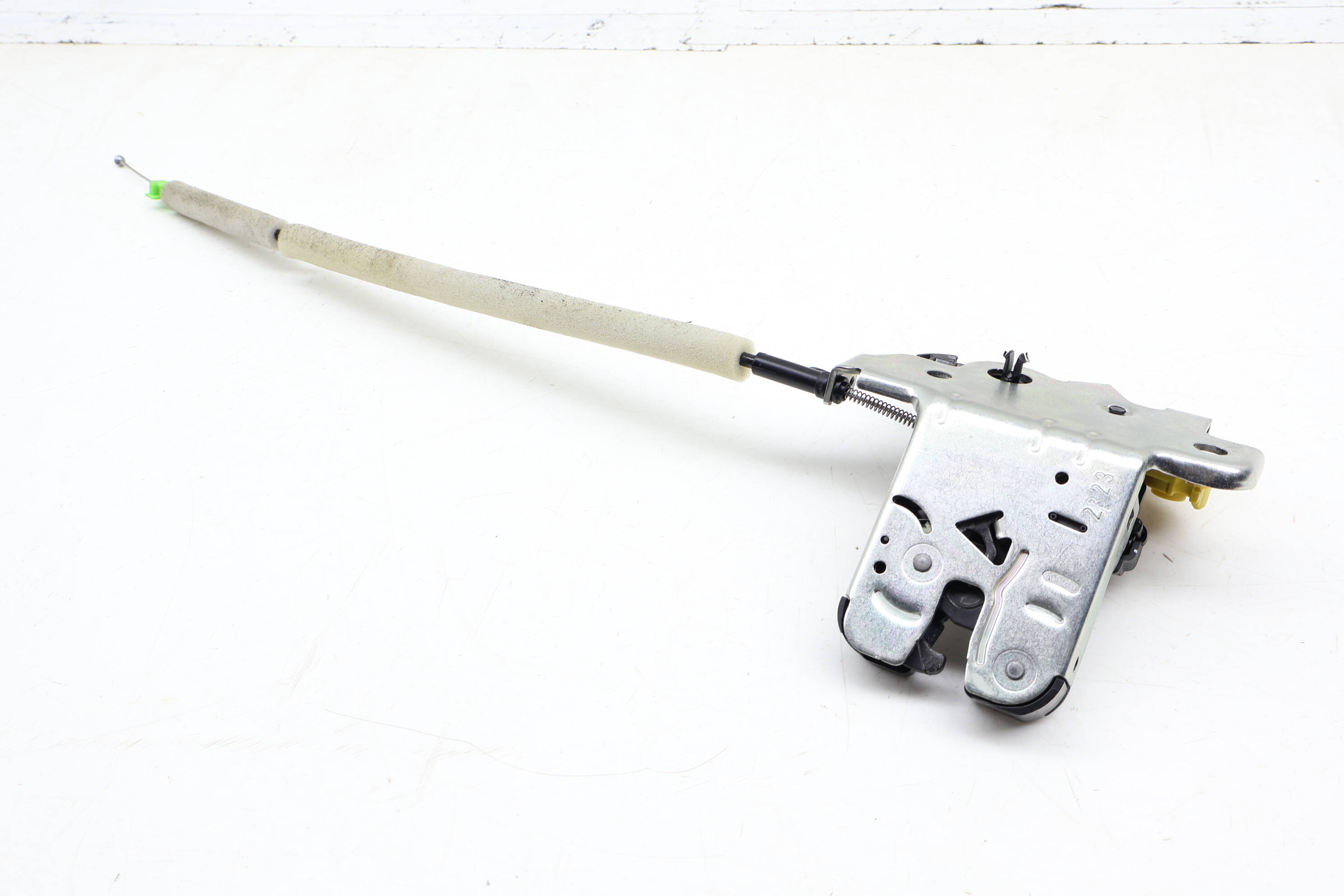 Trunk Hatch Latch / Lock 4M0827506E PAB827506