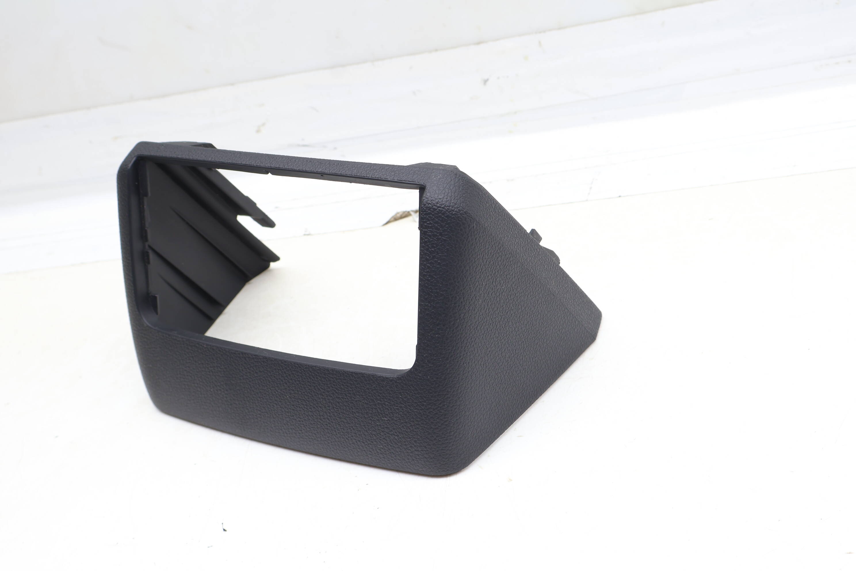 Console Air Vent Trim Panel 4L0864147