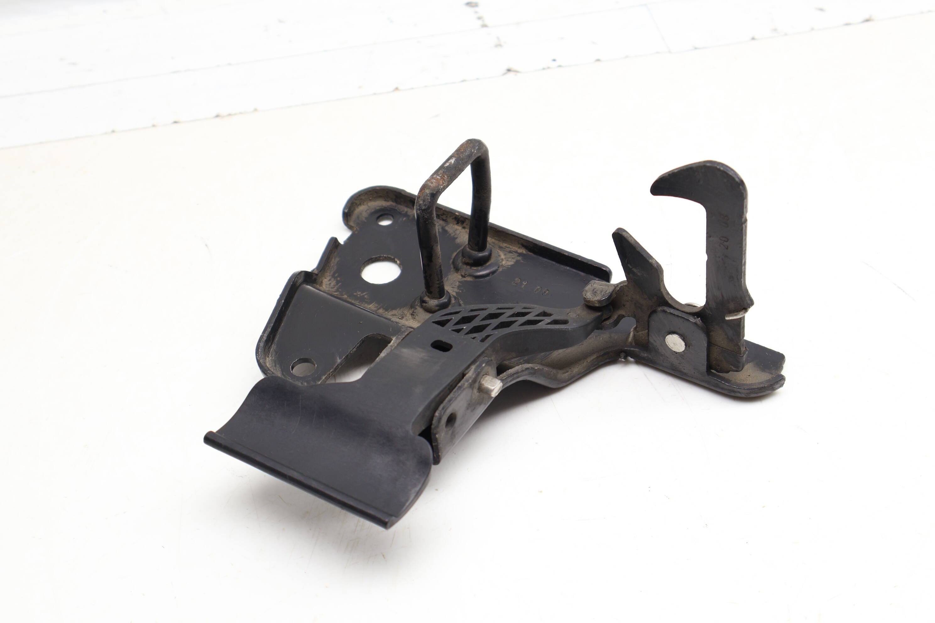 Upper Hood Latch / Lever 4F0823480B