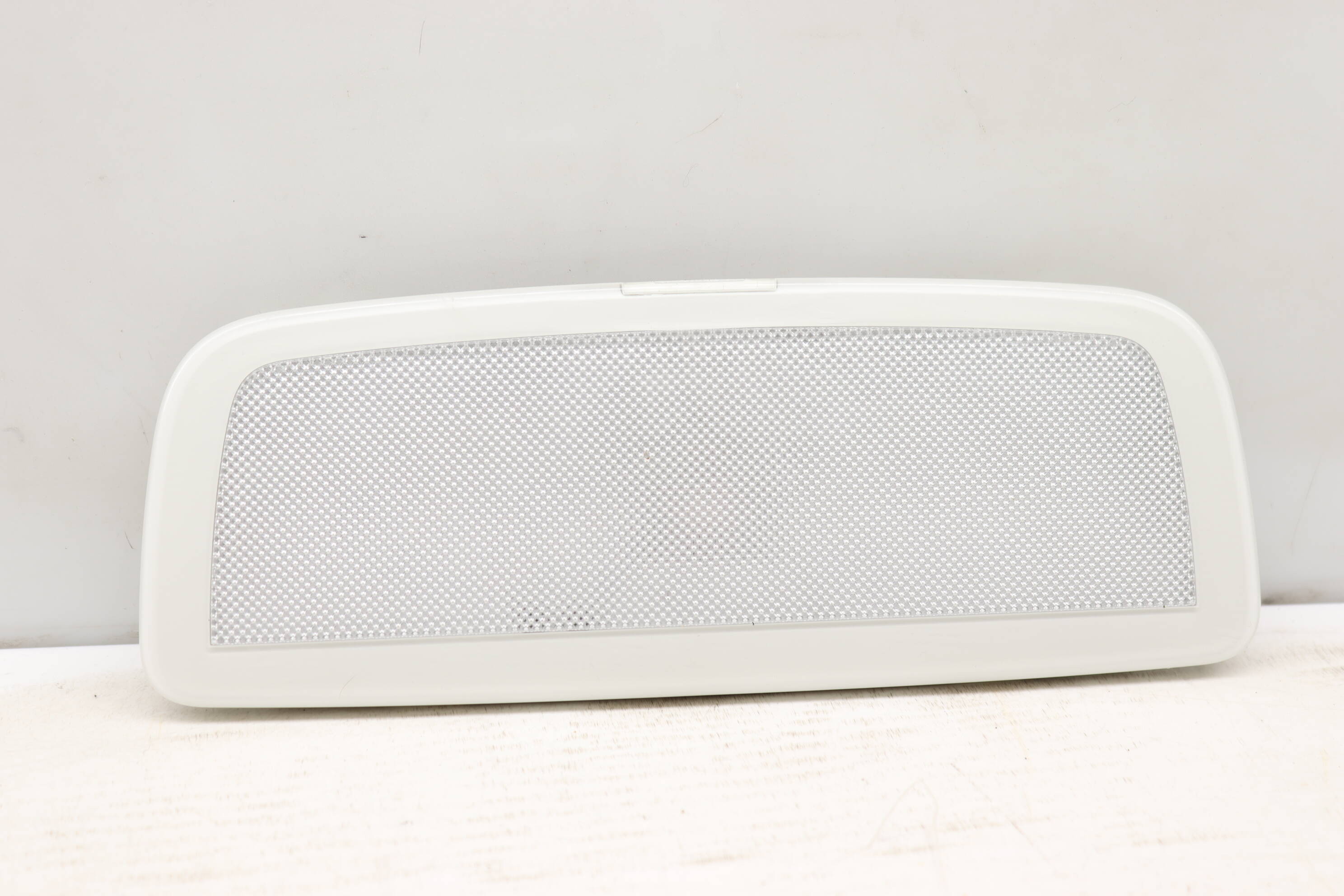 Interior Dome / Reading Light 2048204801