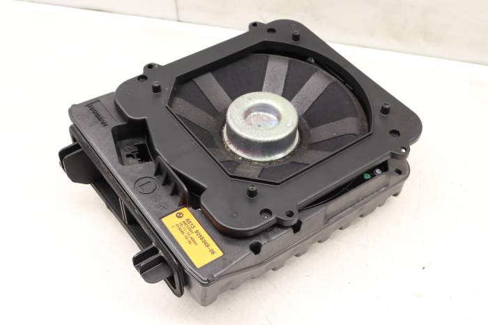 Seat Speaker / Subwoofer (Hifi) 65139256349 main product photo