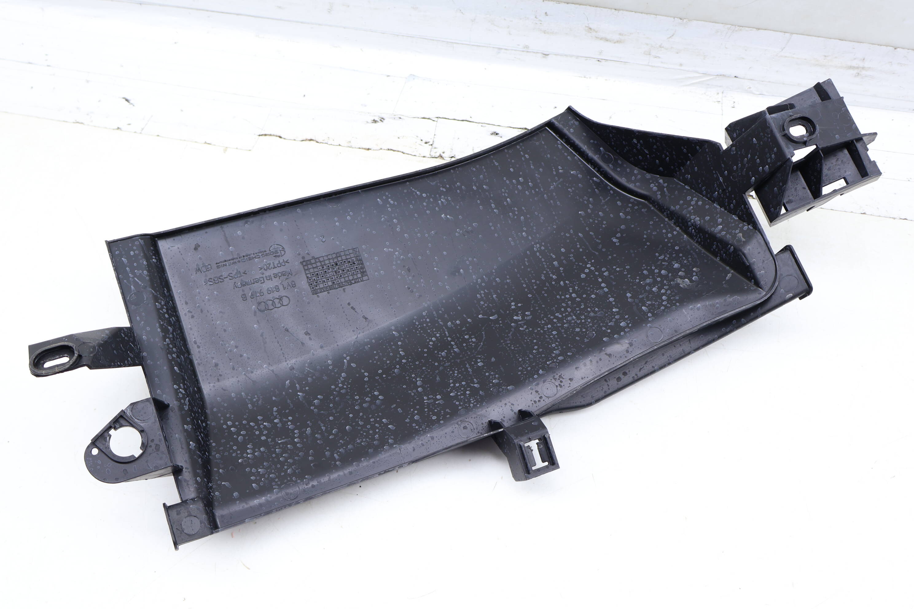 Rain Channel / Cabin Air Filter Cover 8V1819979B