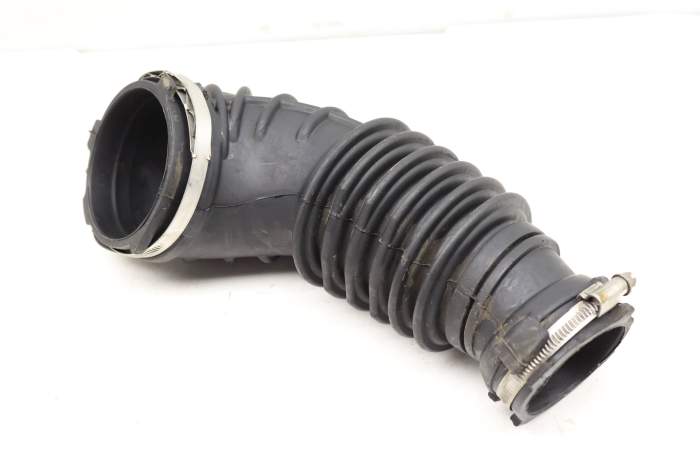 Air Intake Hose / Tube 06H129629C main product photo