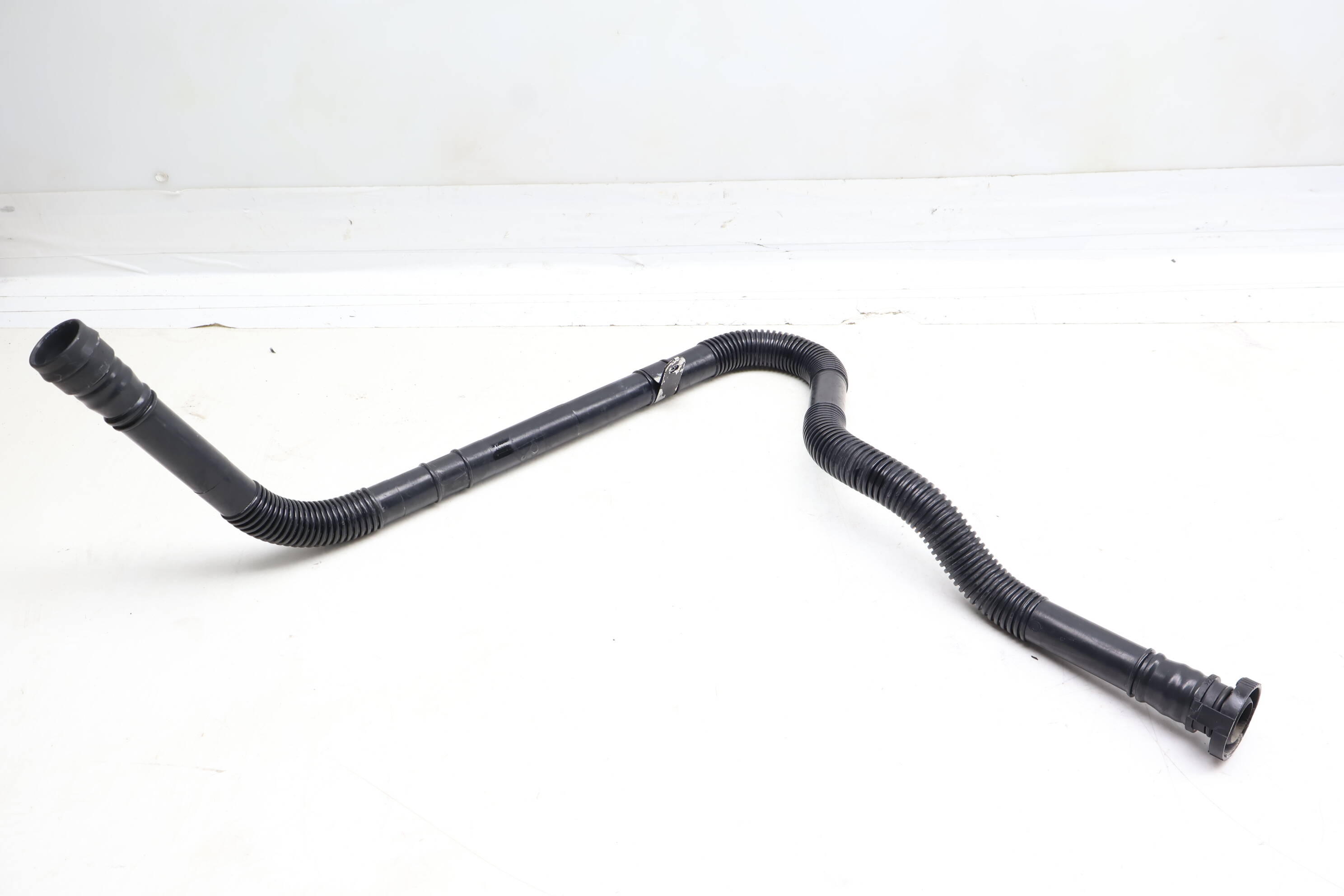 Secondary Air Pump Hose / Line 8L0133817A