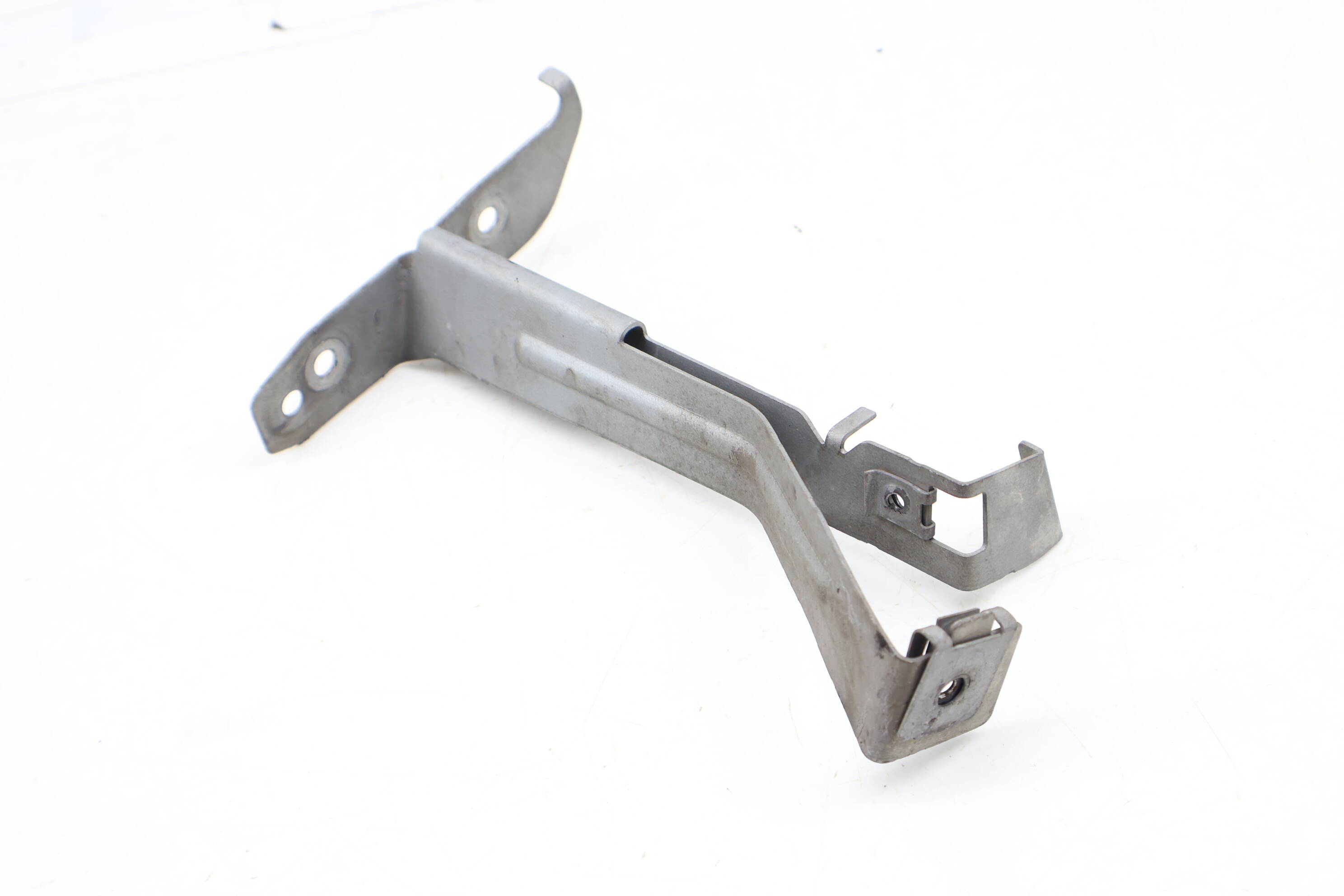 Underbody Cover / Panel Mount Bracket 2045241440