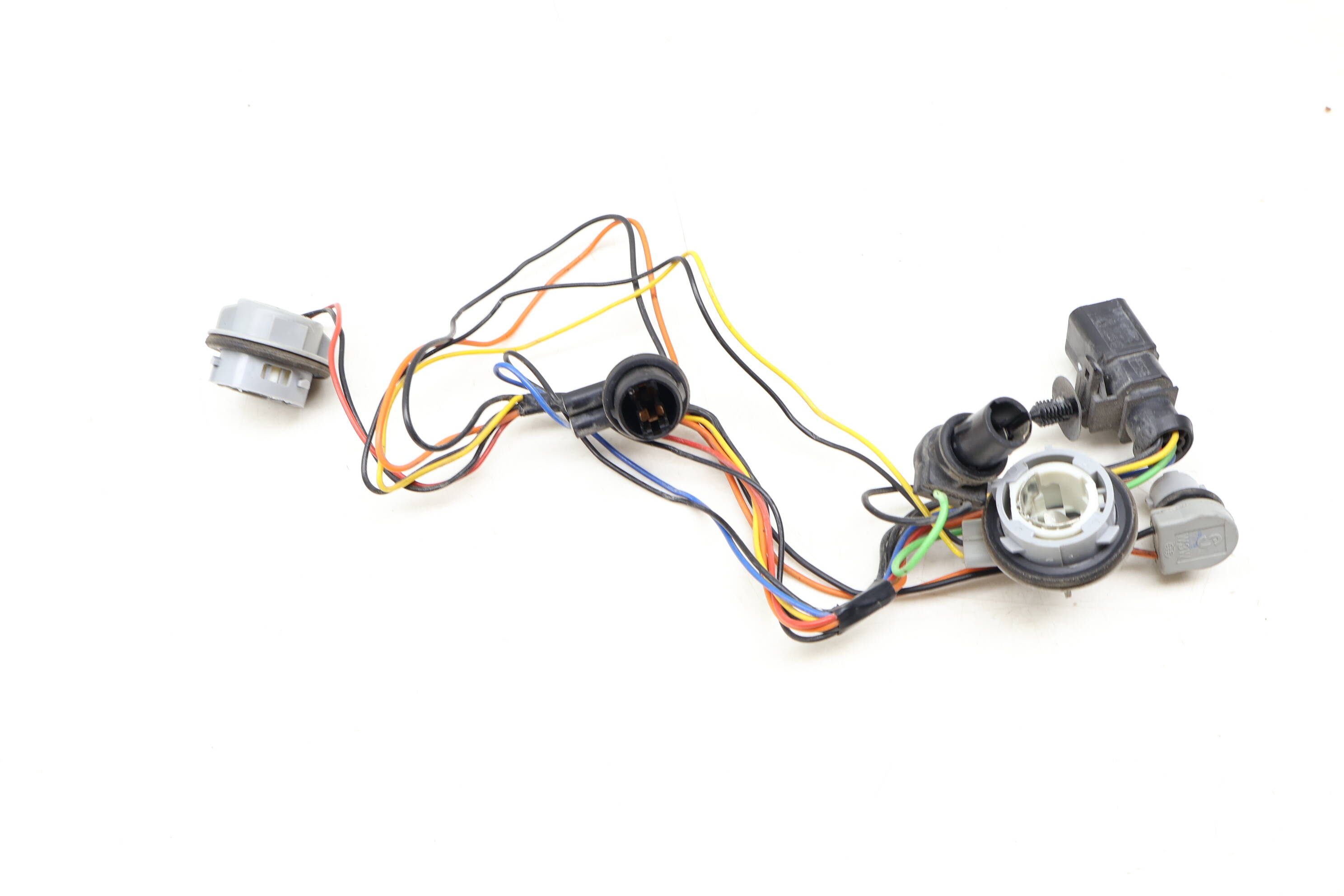 Lower Tail Light Bulb Socket Holder / Harness 4L0945221A