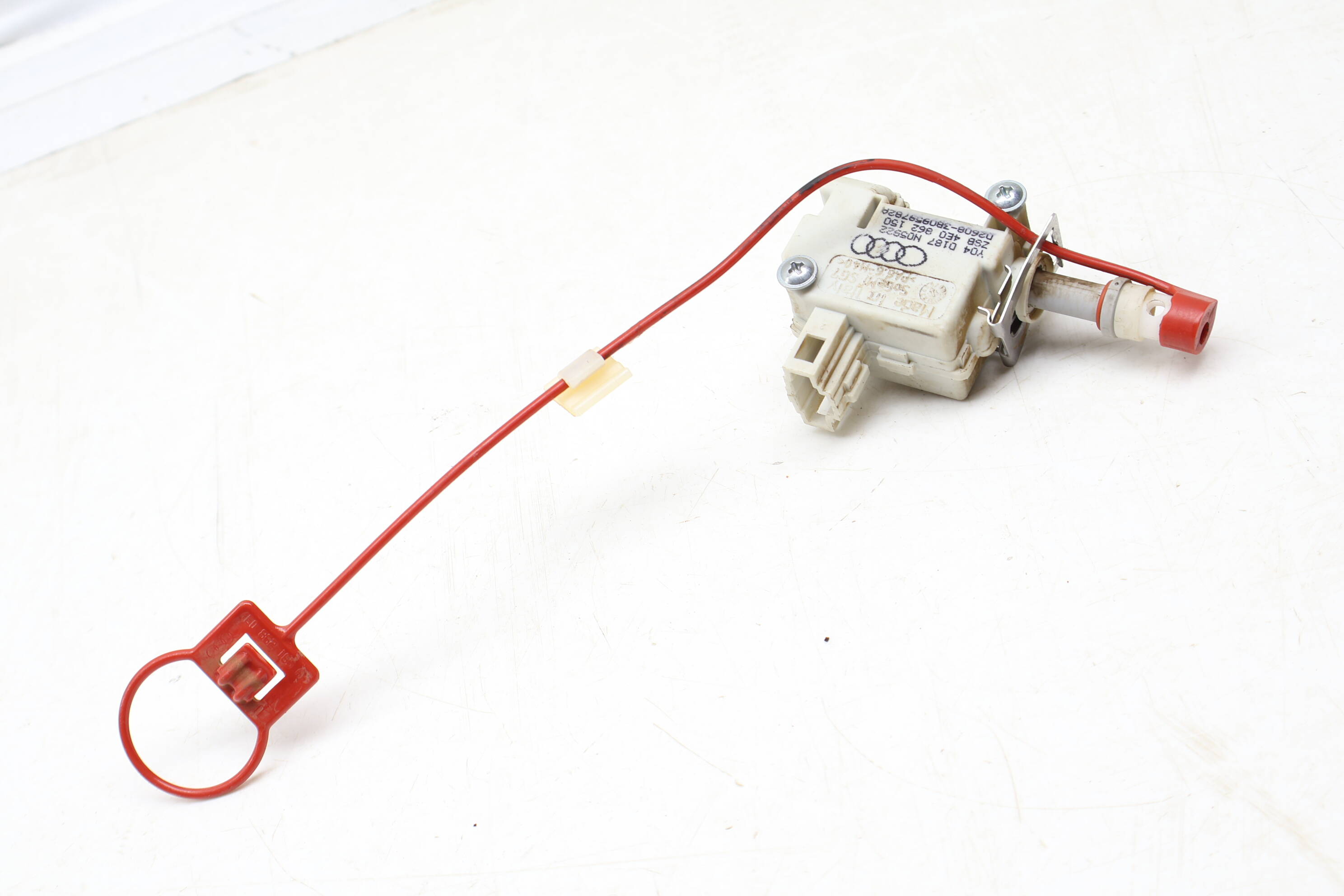 Fuel / Gas Door Lock Actuator 4E0862150