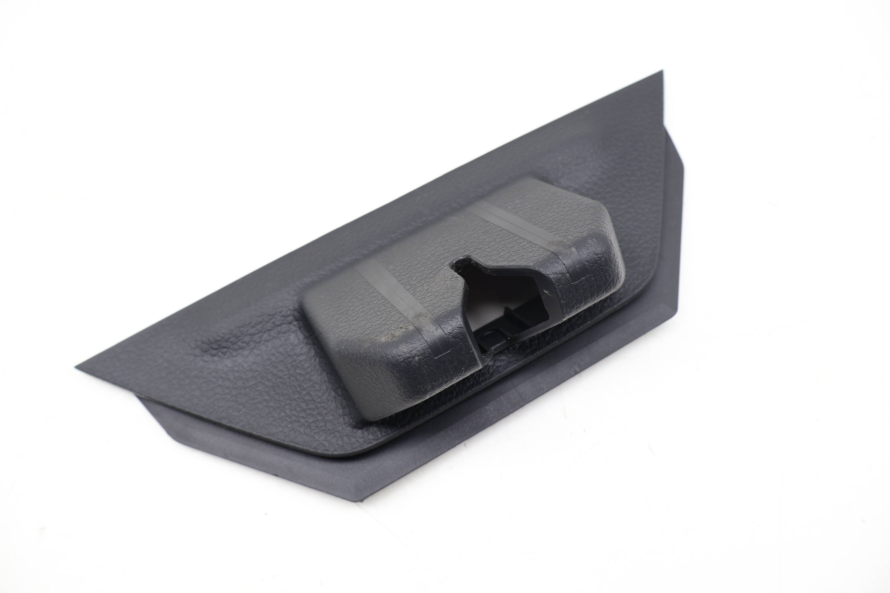 Trunk Lock / Latch Cover Cap 7P6827520C