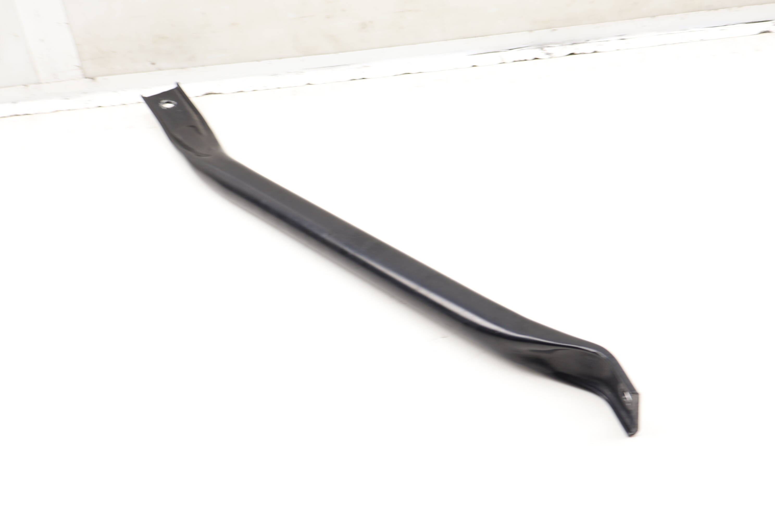 Reinforcement Brace / Bar / Bracket 8R0805620D