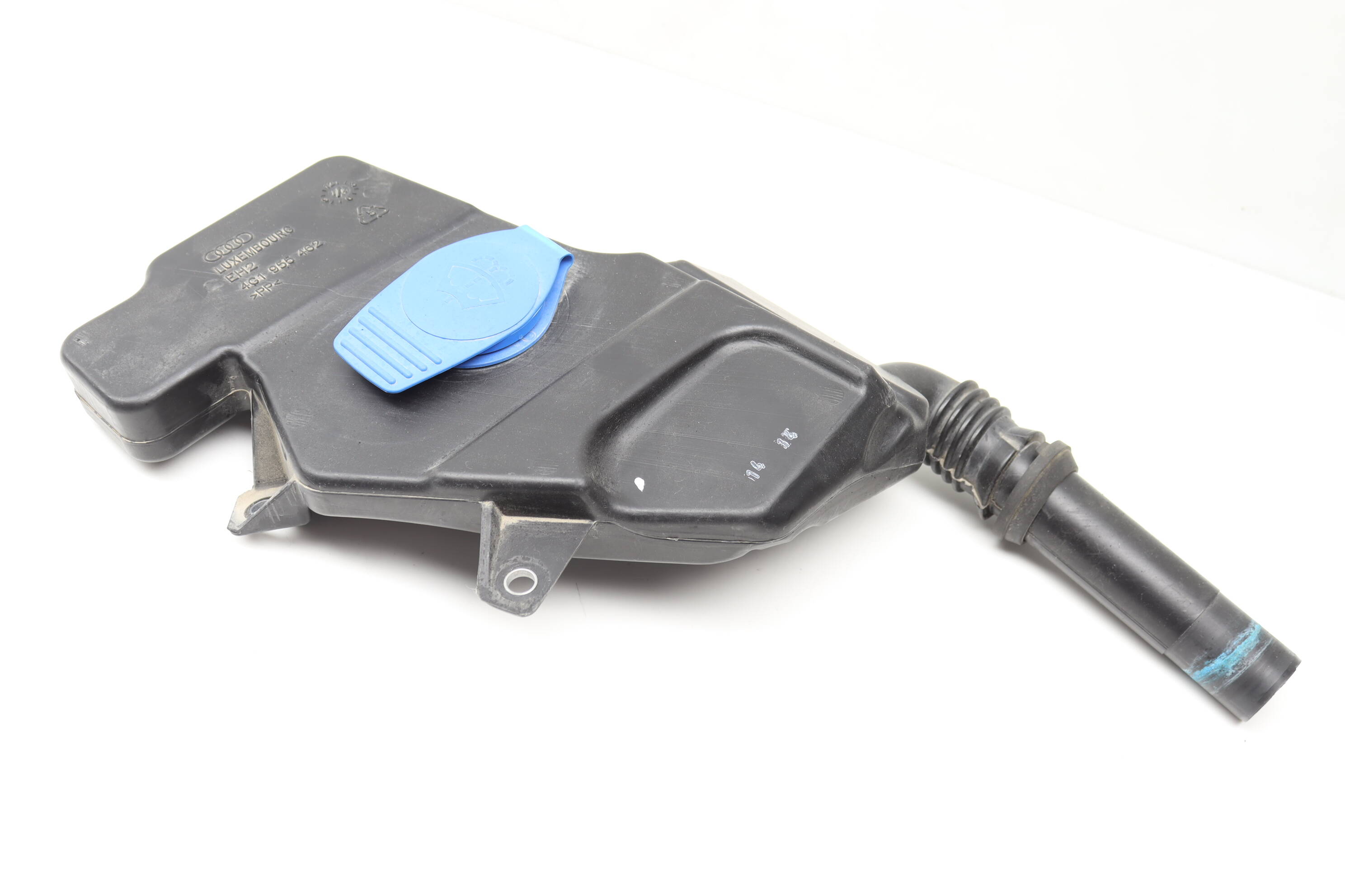 Upper Windshield Washer Reservoir / Filler Neck 4G1955462