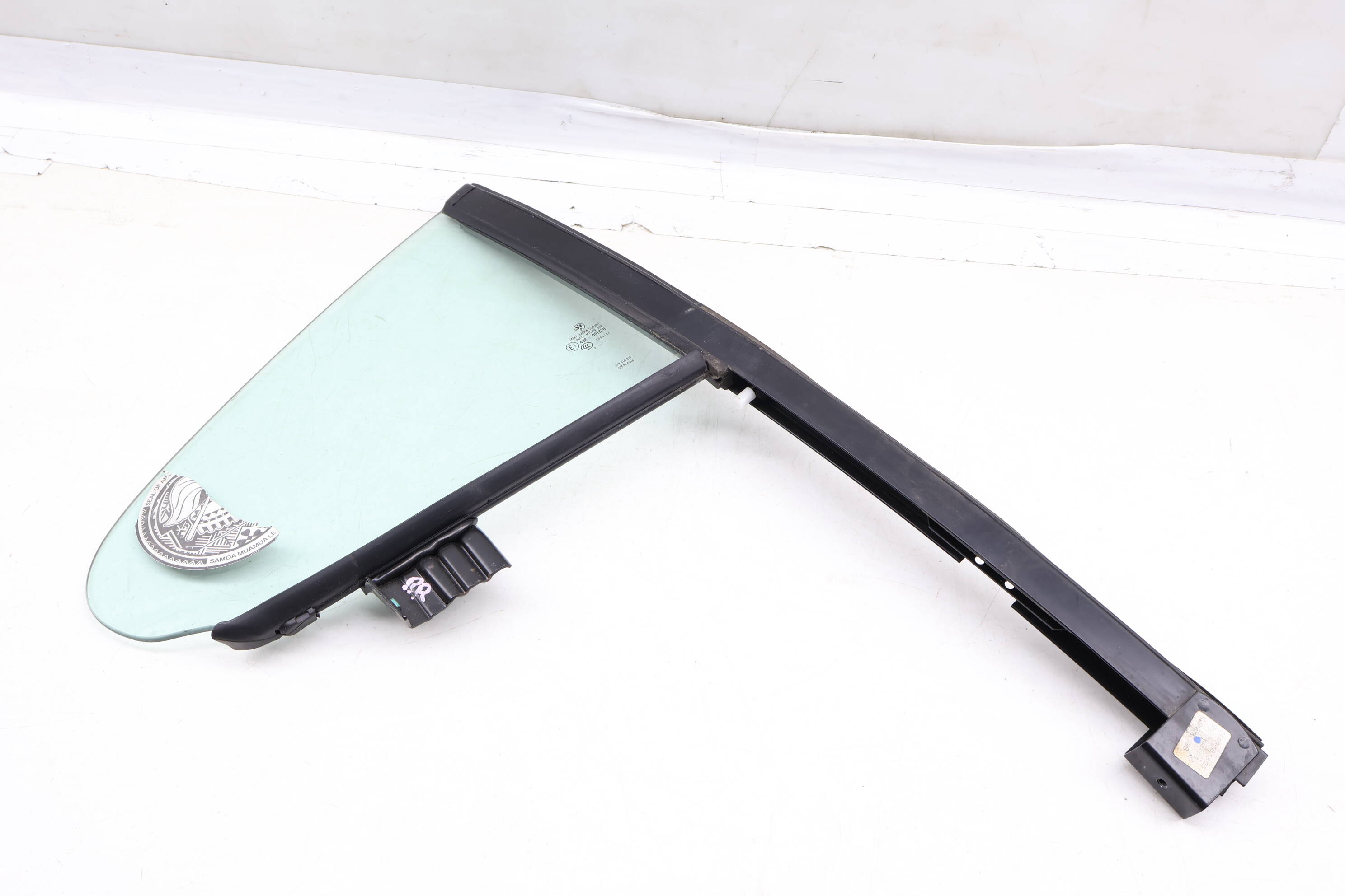 Side Quarter Glass / Window 3C8845216