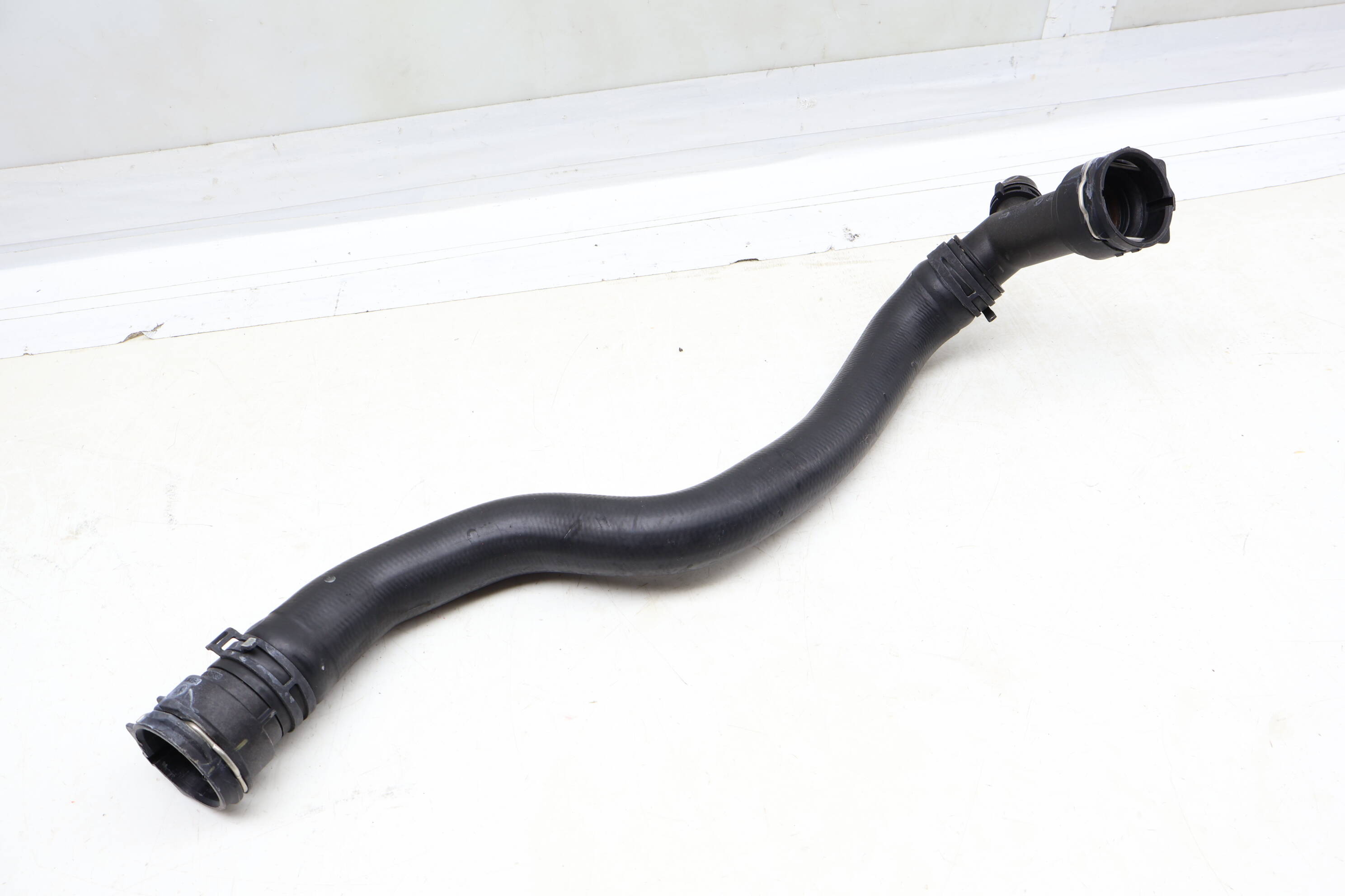 Radiator Coolant Hose / Line 8W0122101B