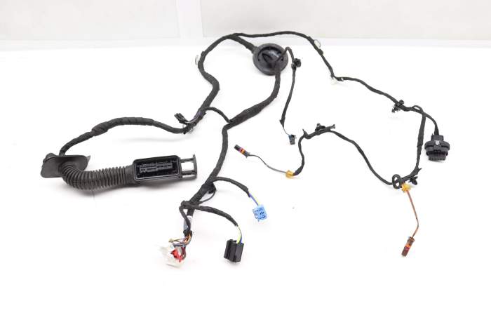 Door Wiring Harness 8W8971687E main product photo