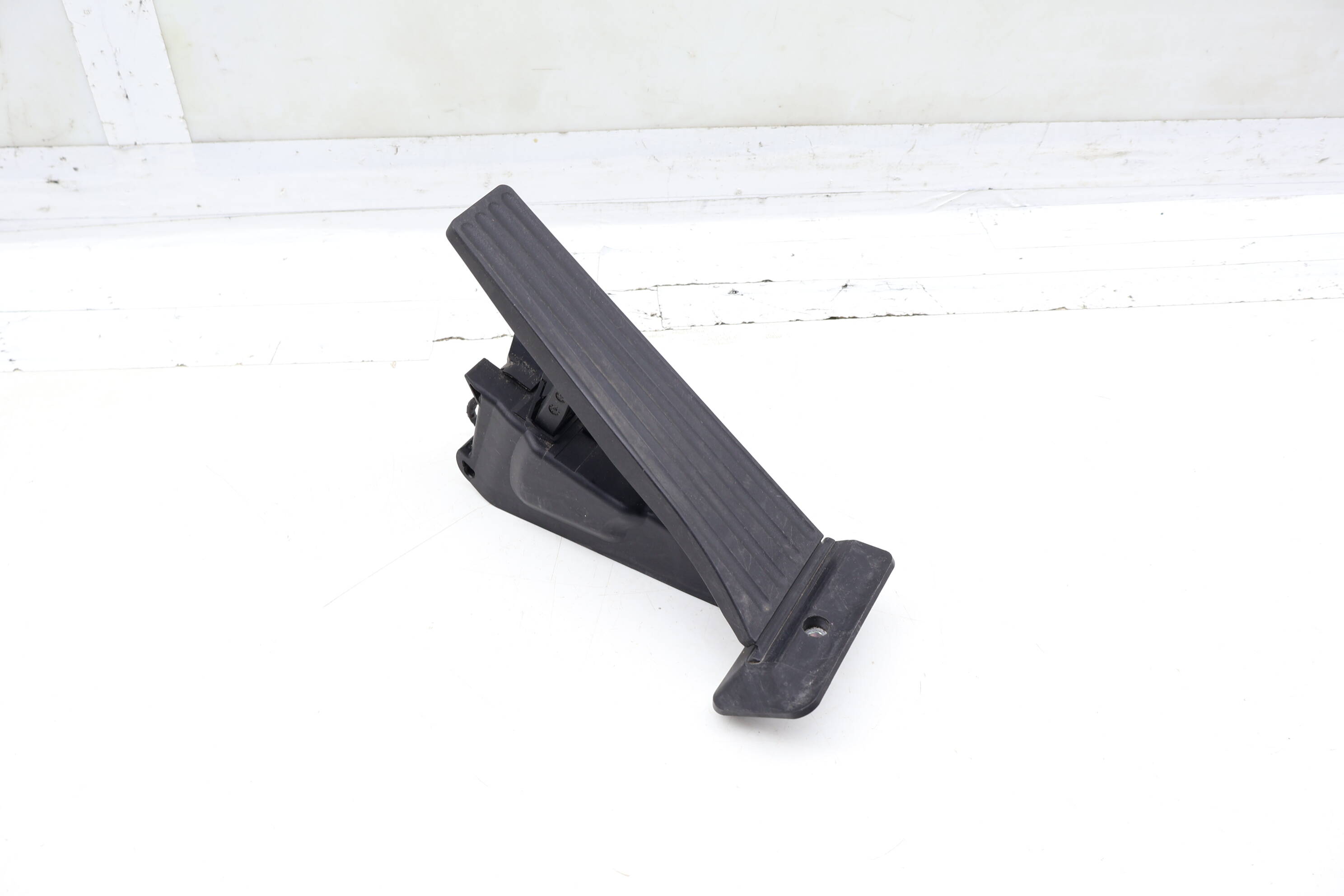 Gas Pedal / Accelerator Module 35426853175