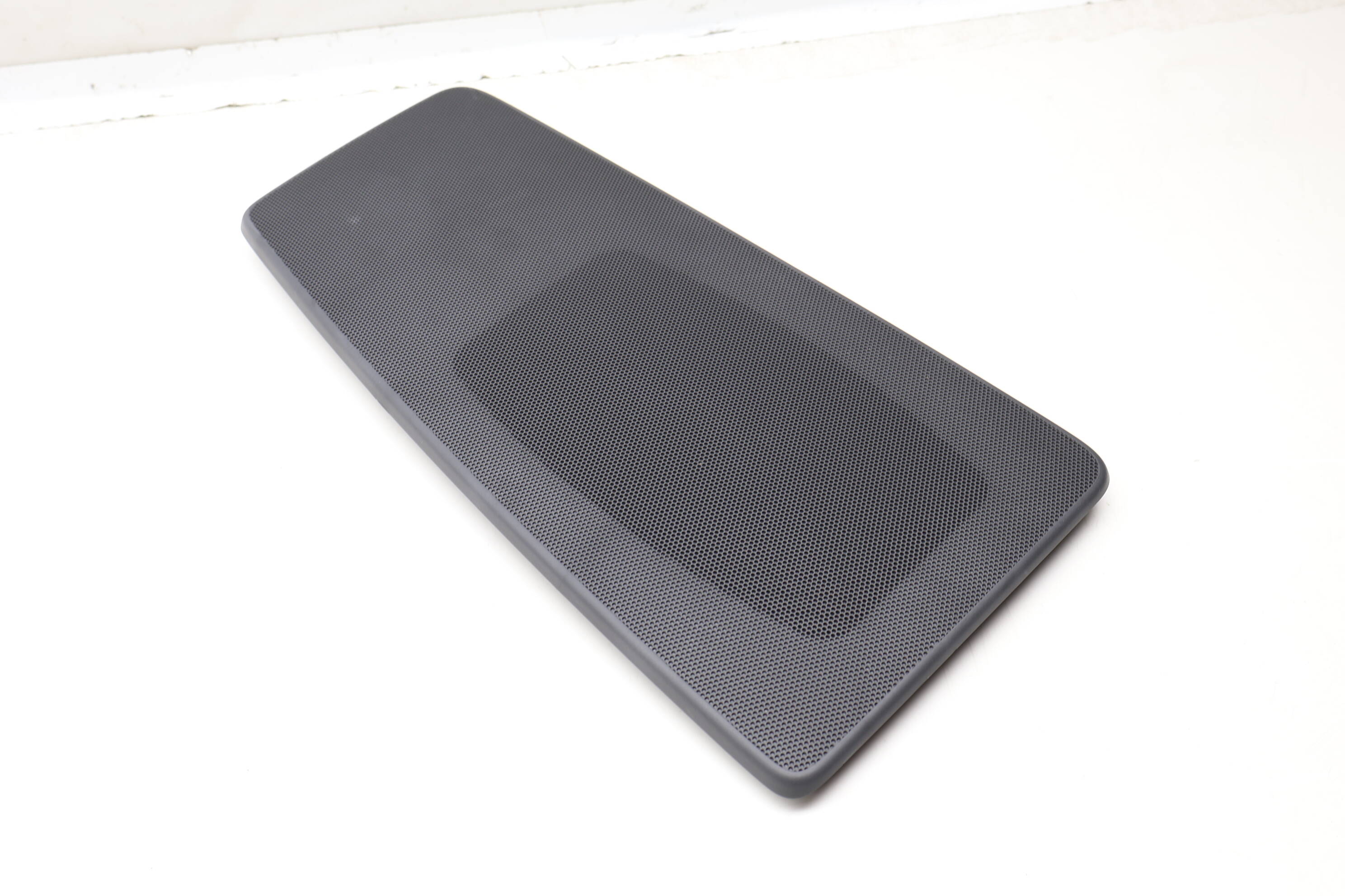 Deck Speaker Grille / Cover 8V5035405