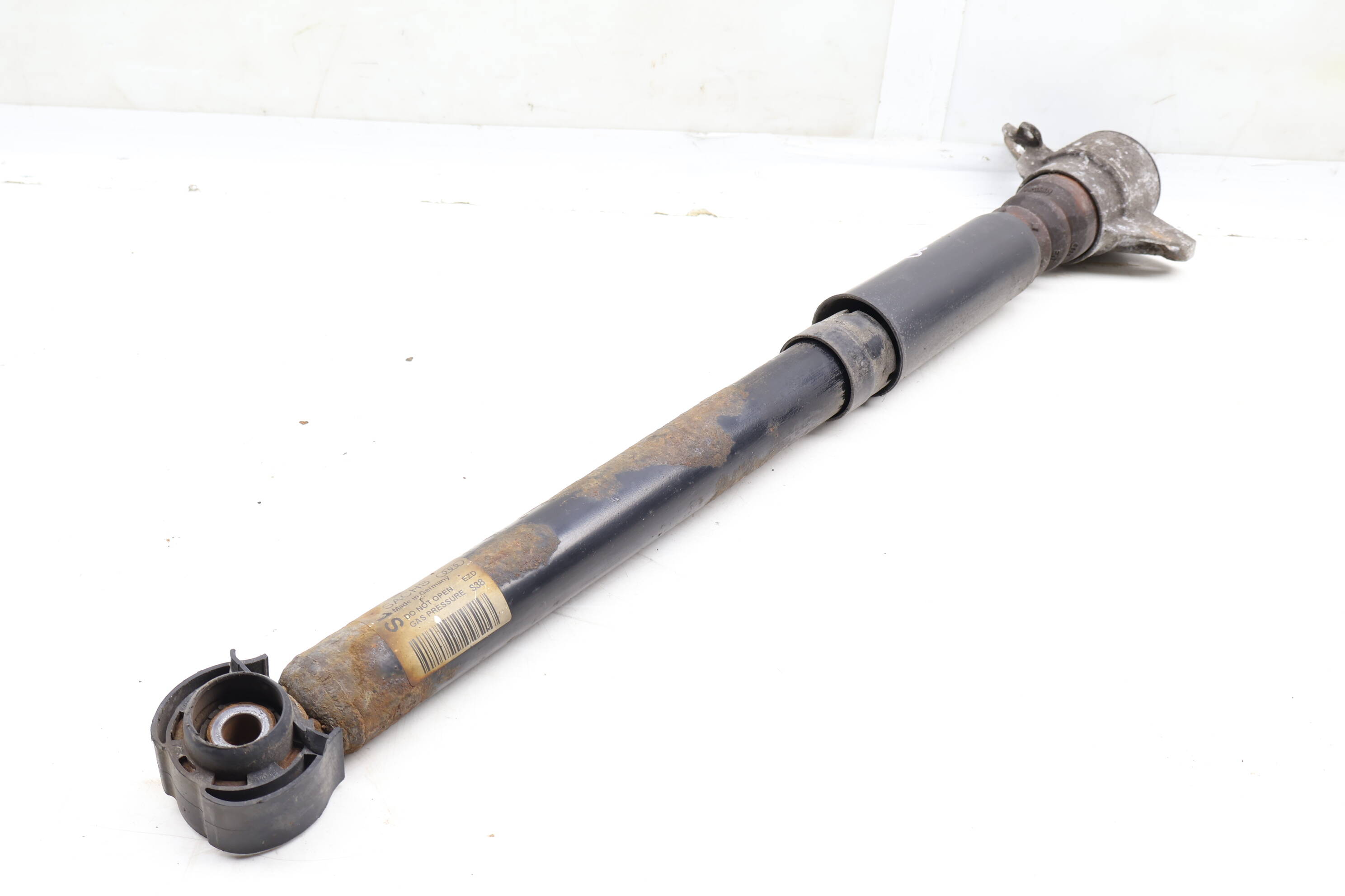 Strut / Shock Absorber 8T0513035F