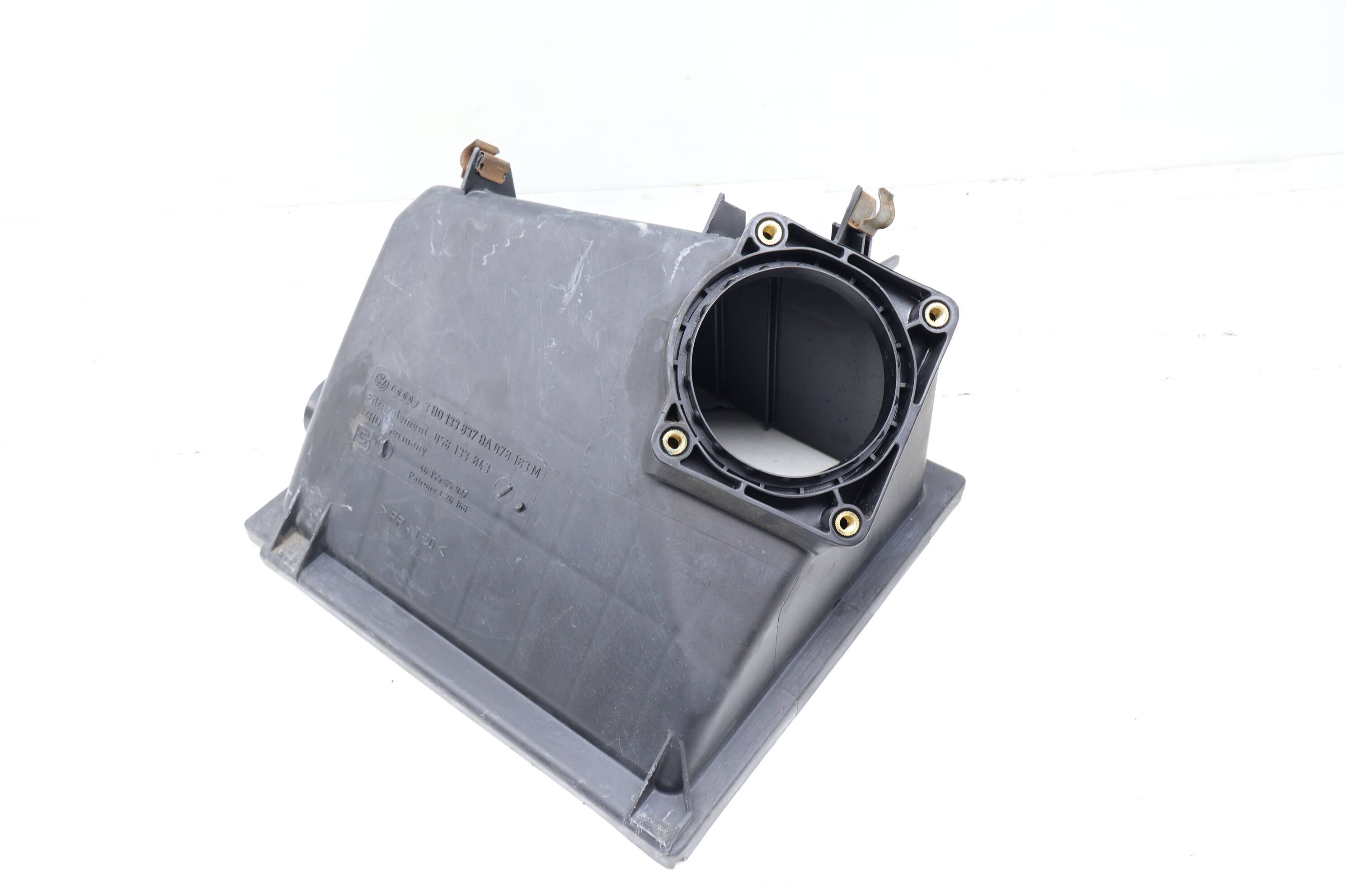 Upper Air Cleaner Filter Box / Housing 3B0133837BA