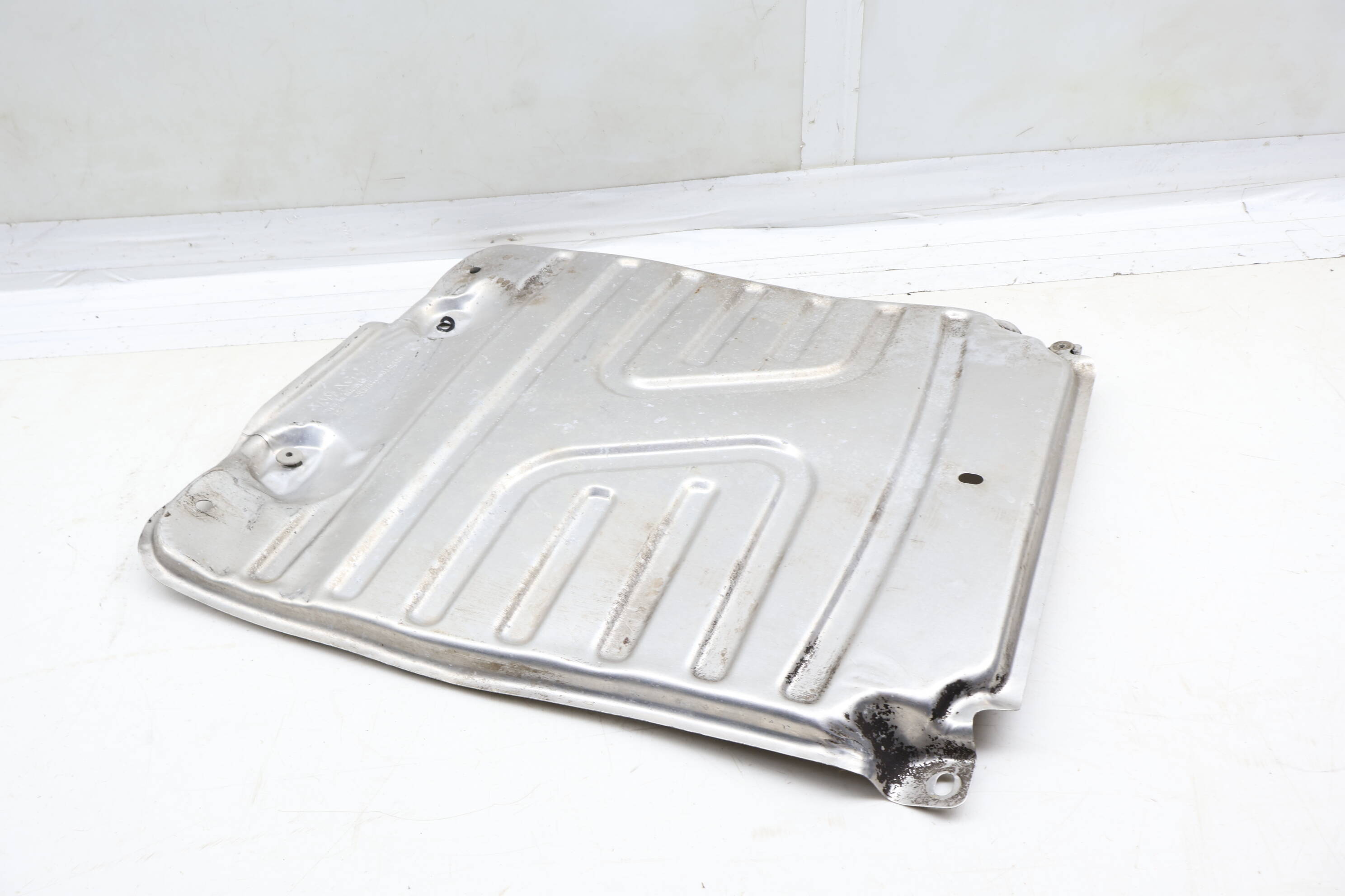 Center Underbody Shield Panel / Liner 5QA825230