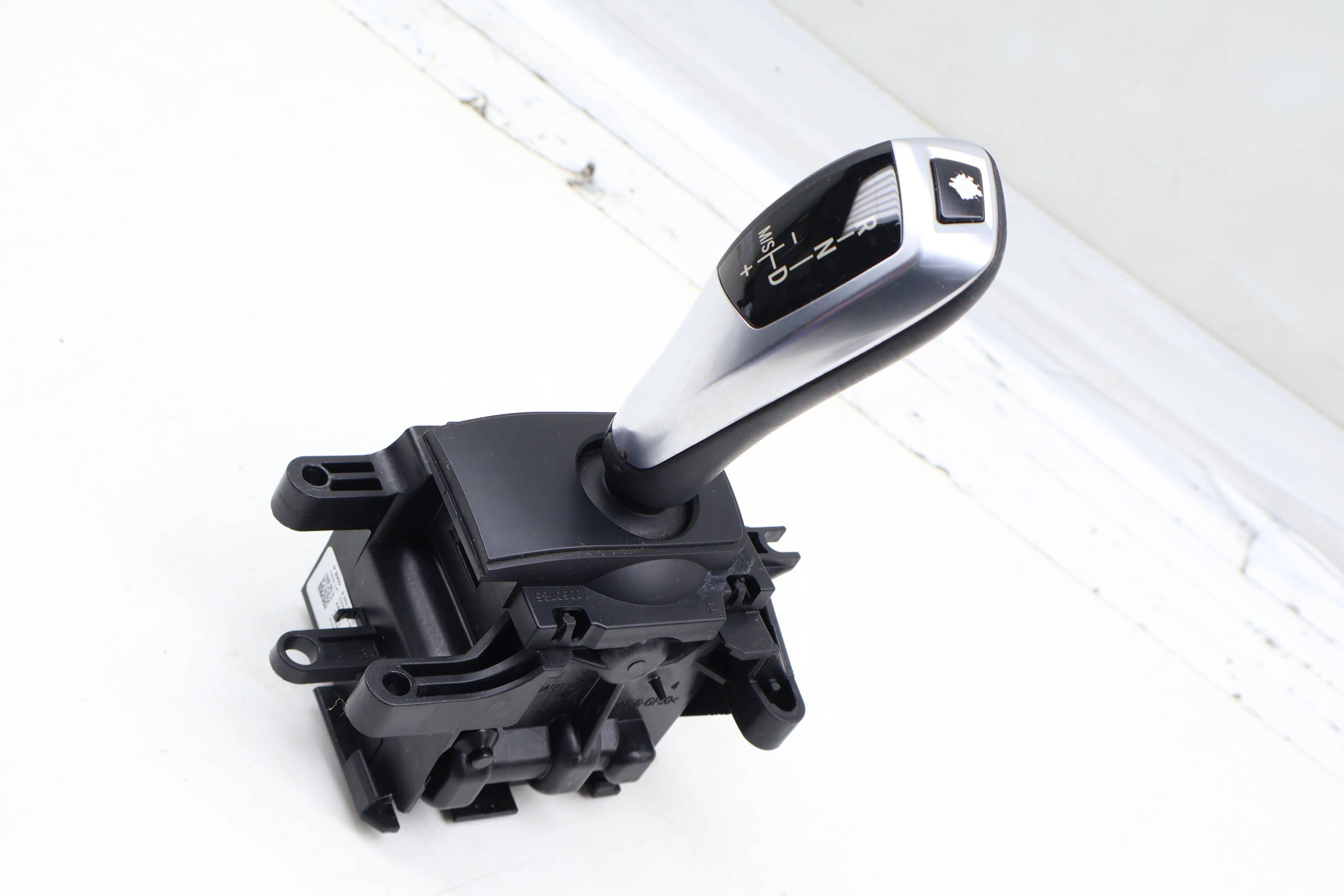 Automatic Gear Shifter Knob Assembly 61319260972