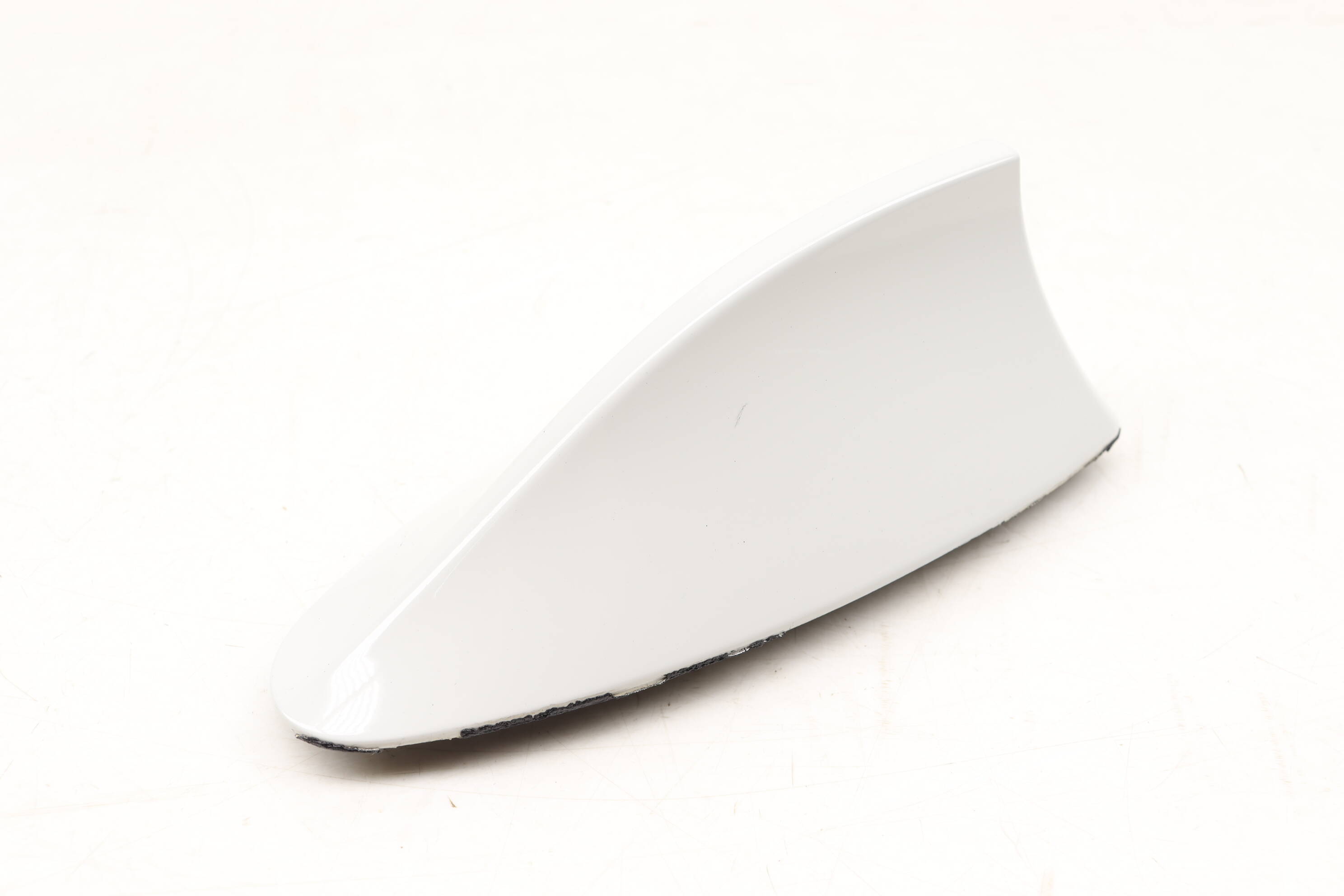 Roof Shark Fin Antenna Cover / Housing 65209184814