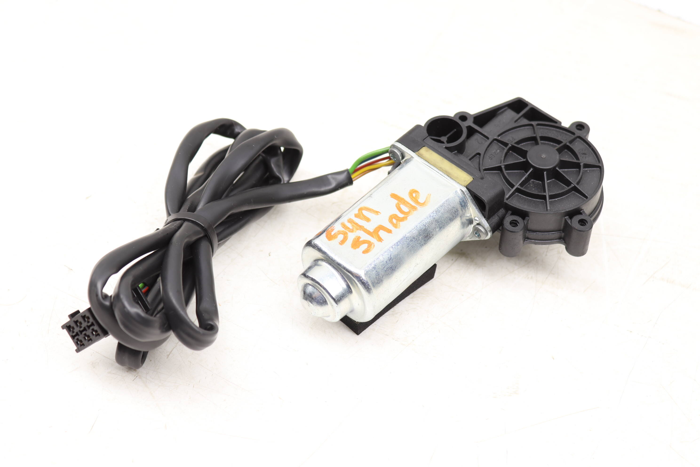 Electric Window Shade / Sunshade Motor 2128109500