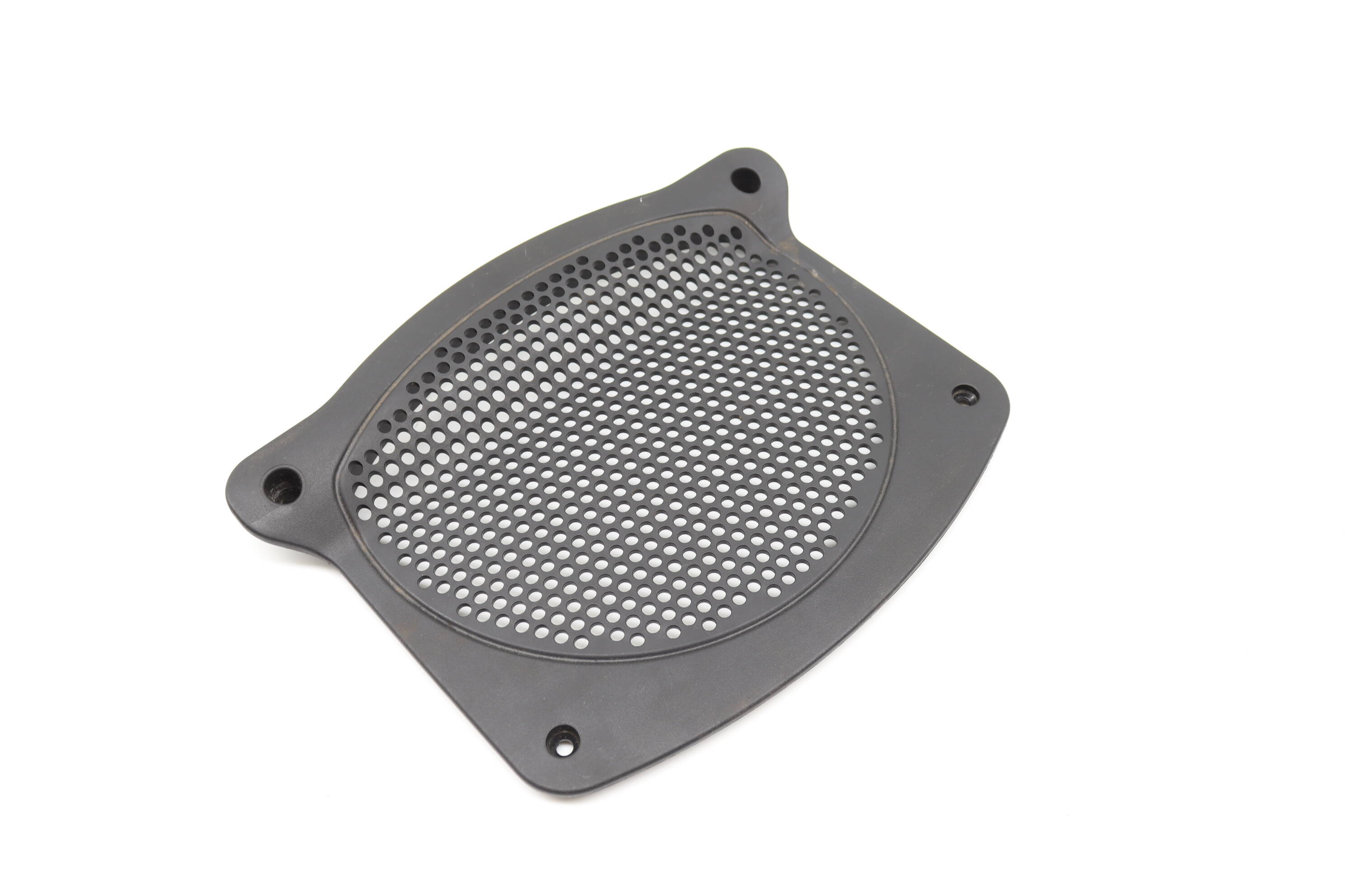 Under&#x20;Seat&#x20;Speaker&#x20;&#x2F;&#x20;Subwoofer&#x20;Cover&#x20;Grille&#x20;65139355524