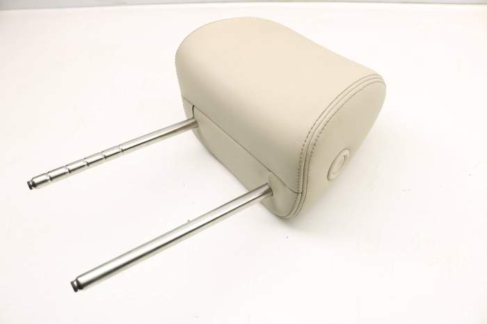 Headrest / Head Rest 1Q0881903G main product photo