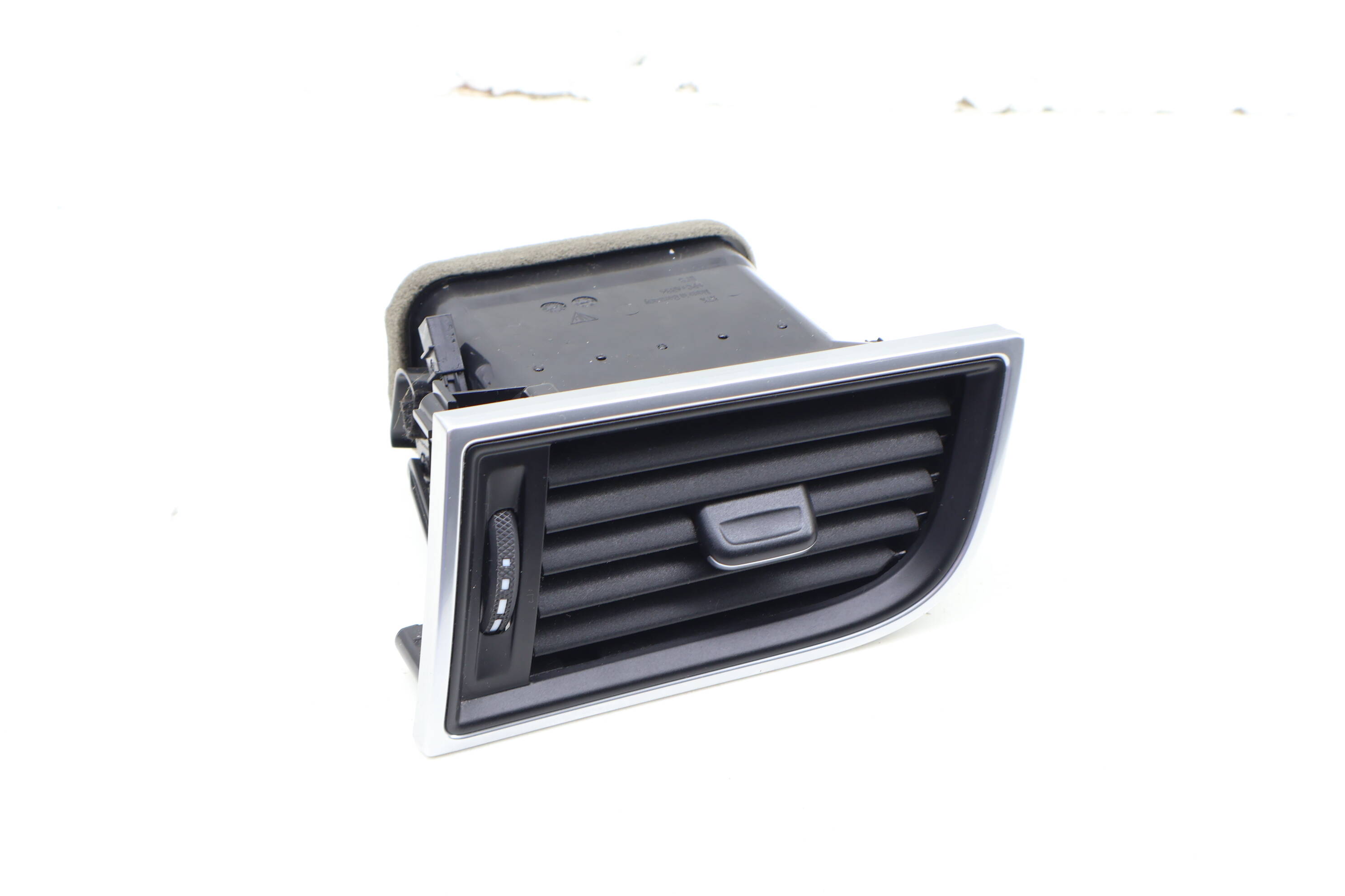 Dash Air Vent 95B819702E