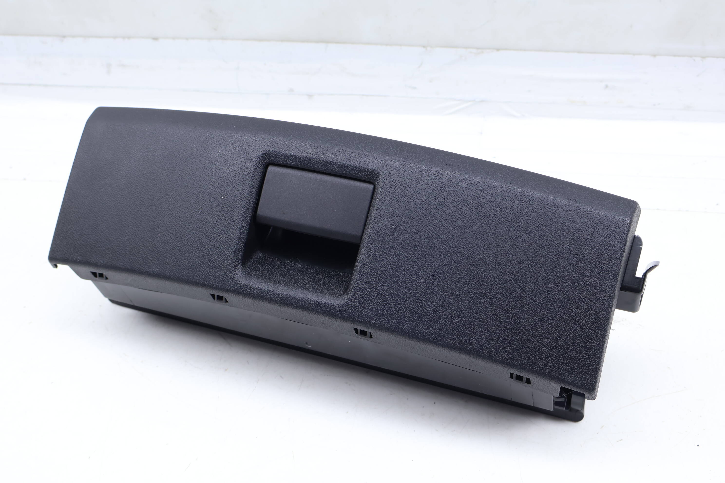 Seat Storage Bin / Drawer / Tray 9Y0882601