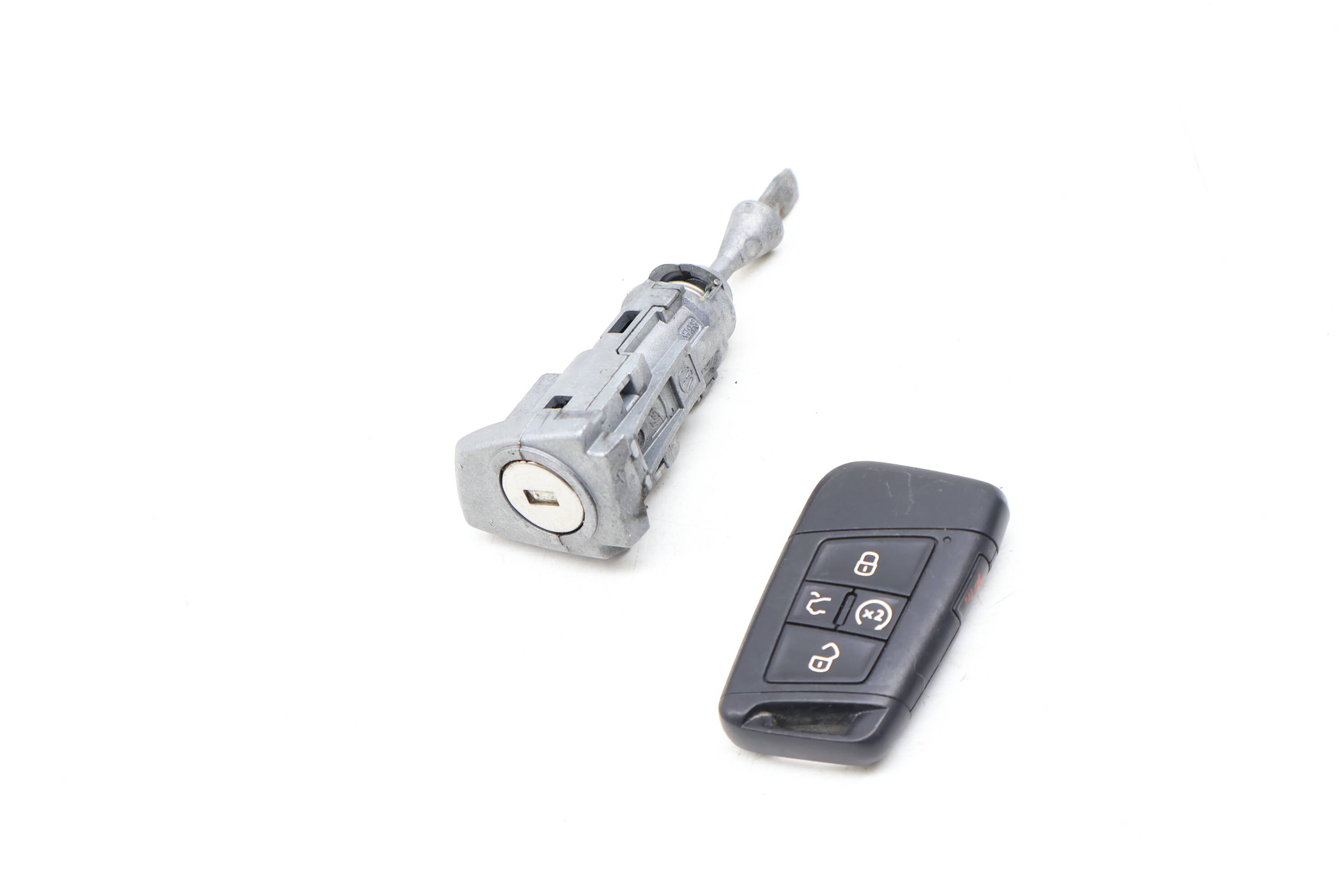 Lock&#x20;Switch&#x20;&#x2F;&#x20;Cylinder&#x20;Set&#x20;W&#x2F;&#x20;Key&#x20;3CN800375AN