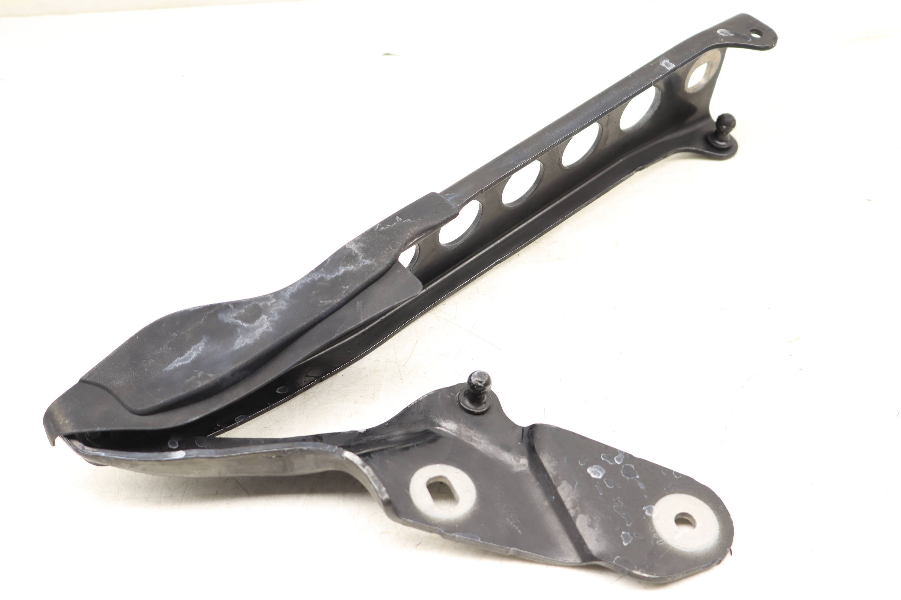 Hood Hinge 4H0823301G