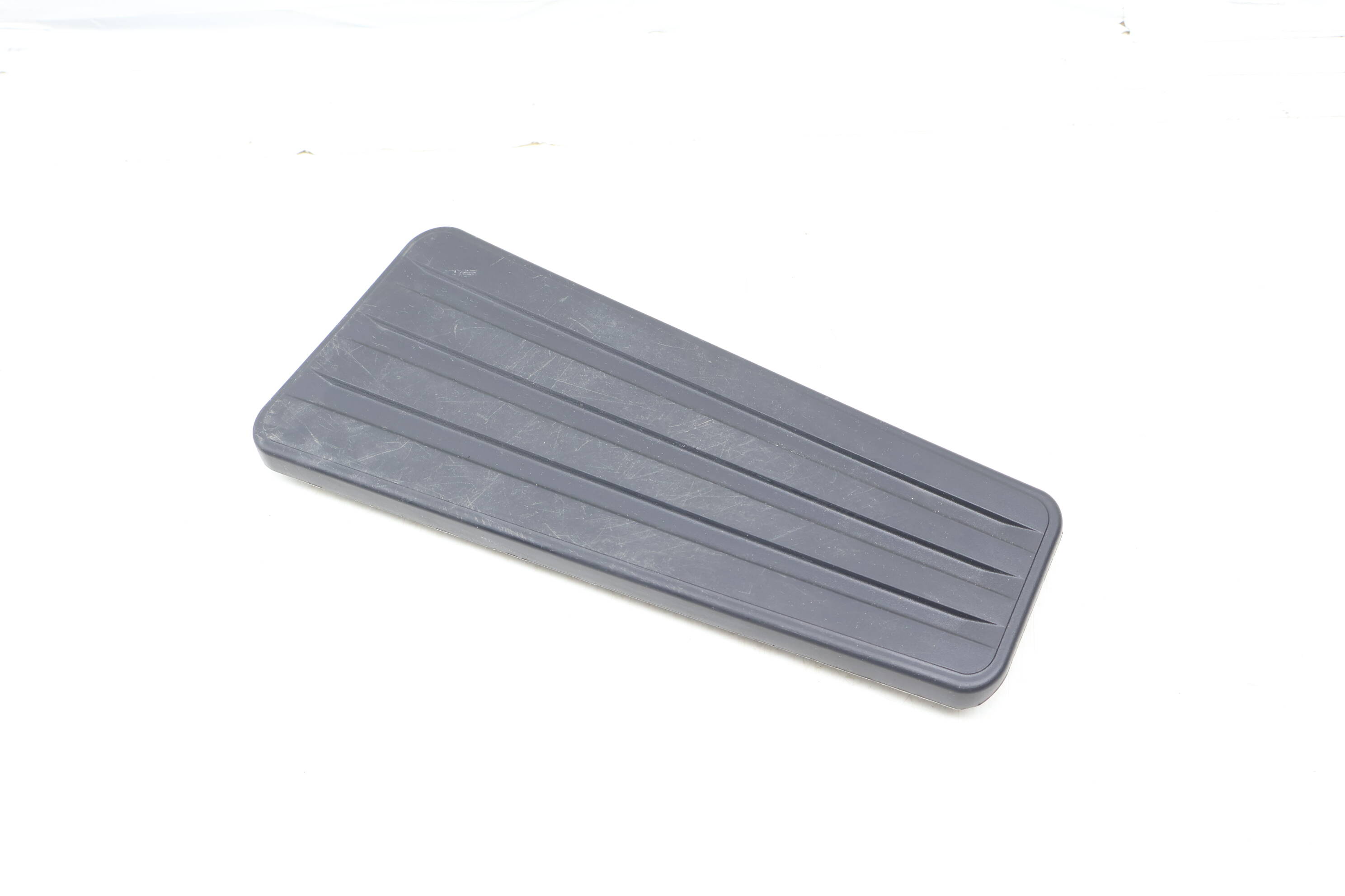 Dead Pedal / Foot Rest 9J1864777