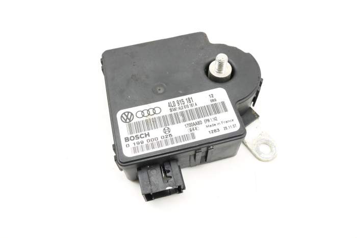 Battery Monitoring Control Module 4L0915181 main product photo