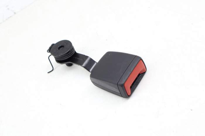 3Rd Row Seat Belt Buckle / Receiver 3CN858491 main product photo