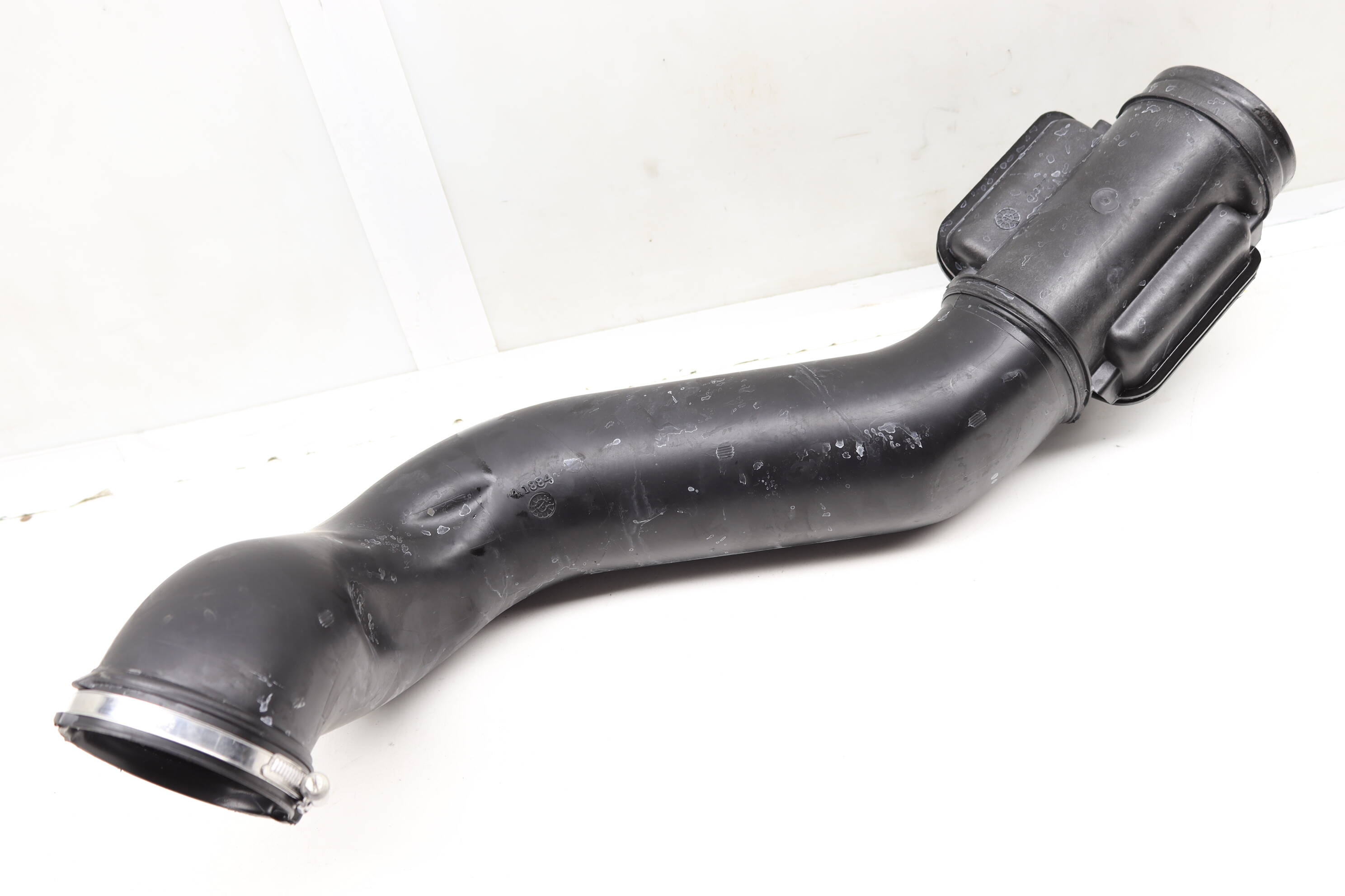 堅実な究極の BMW Air Intake Duct / Tube (Z4) 13717613823 シングルカード