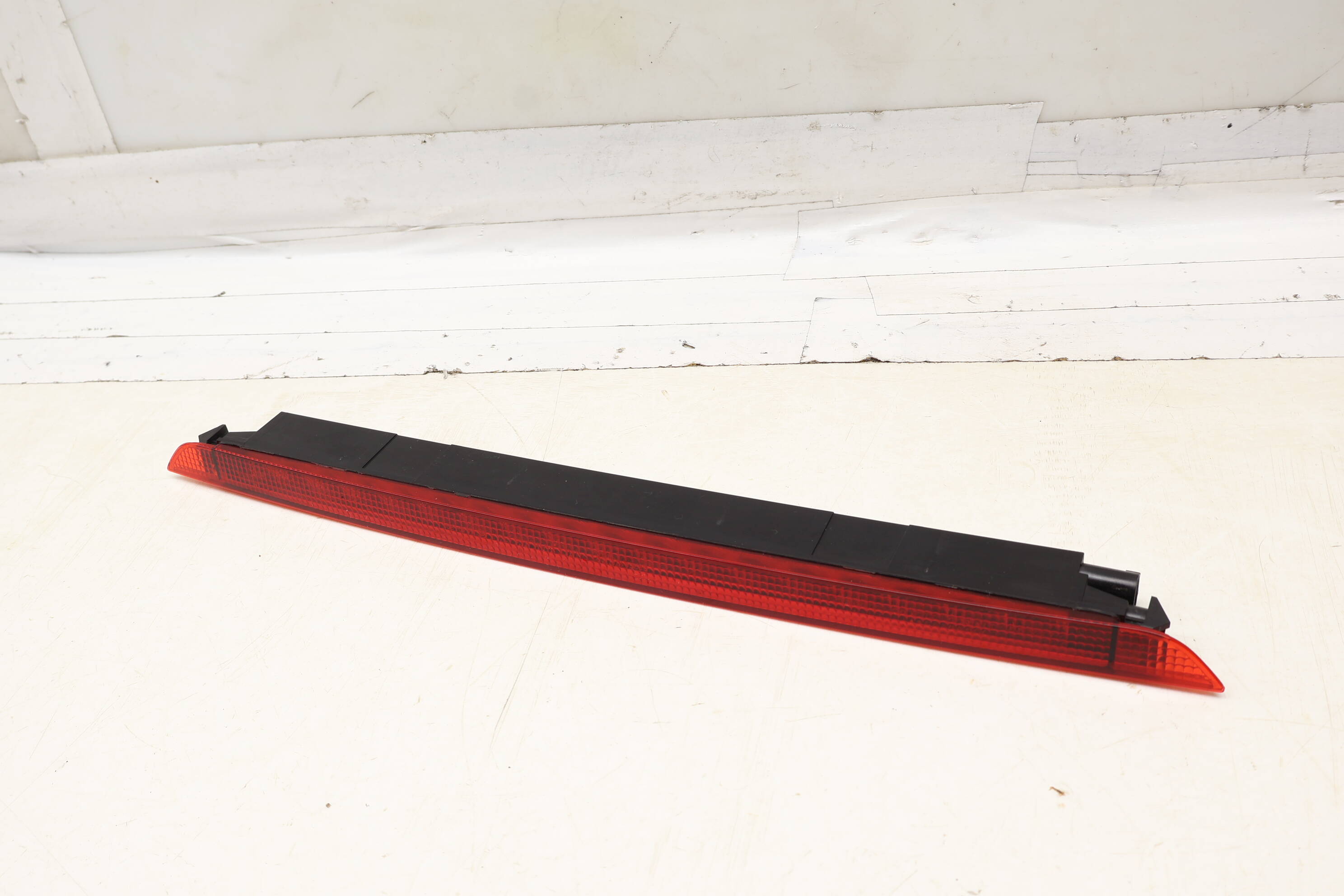 Center / Third Brake Light 95B945097