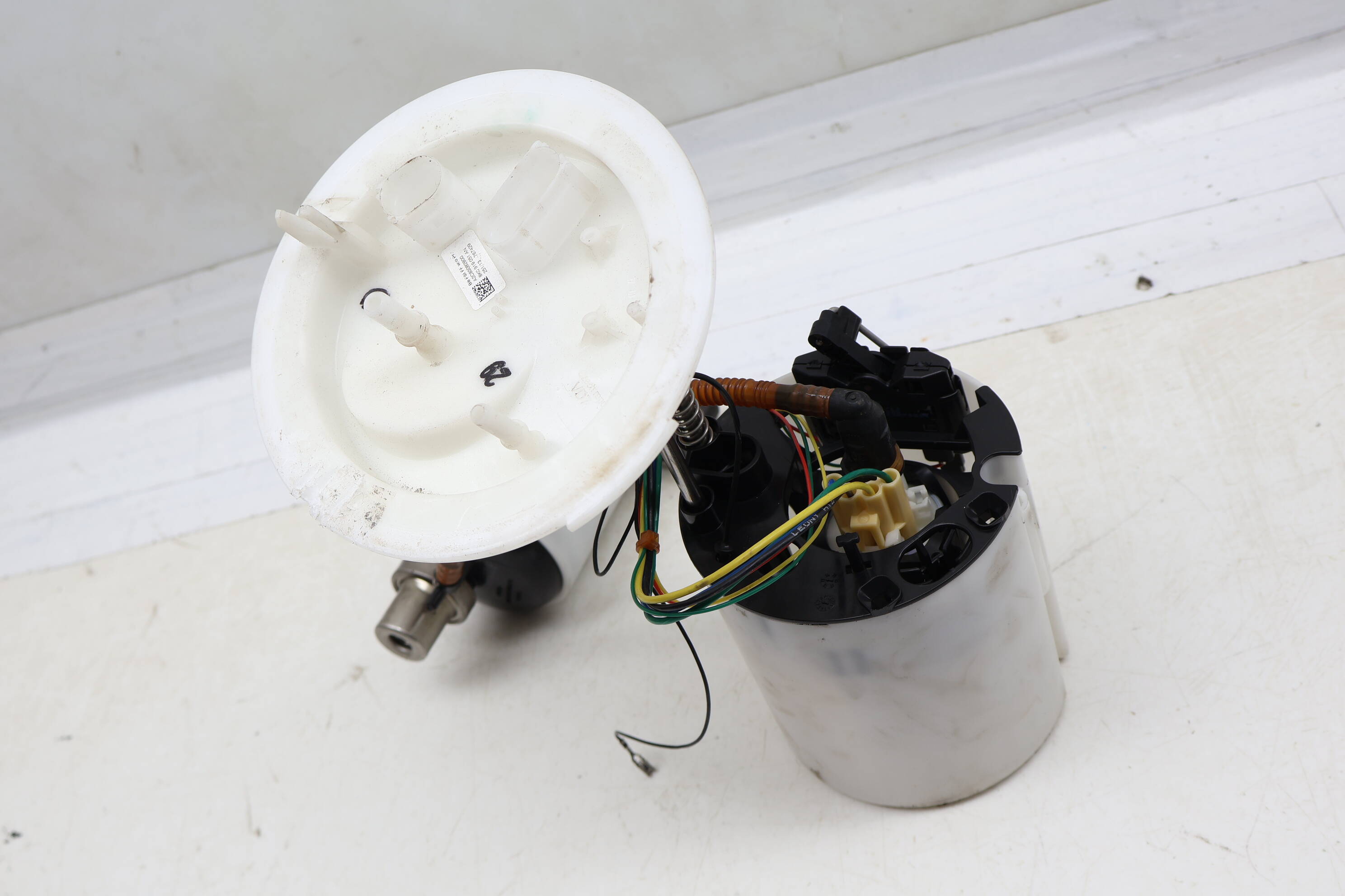 In-Tank Fuel Pump Assembly 8K0919051AN