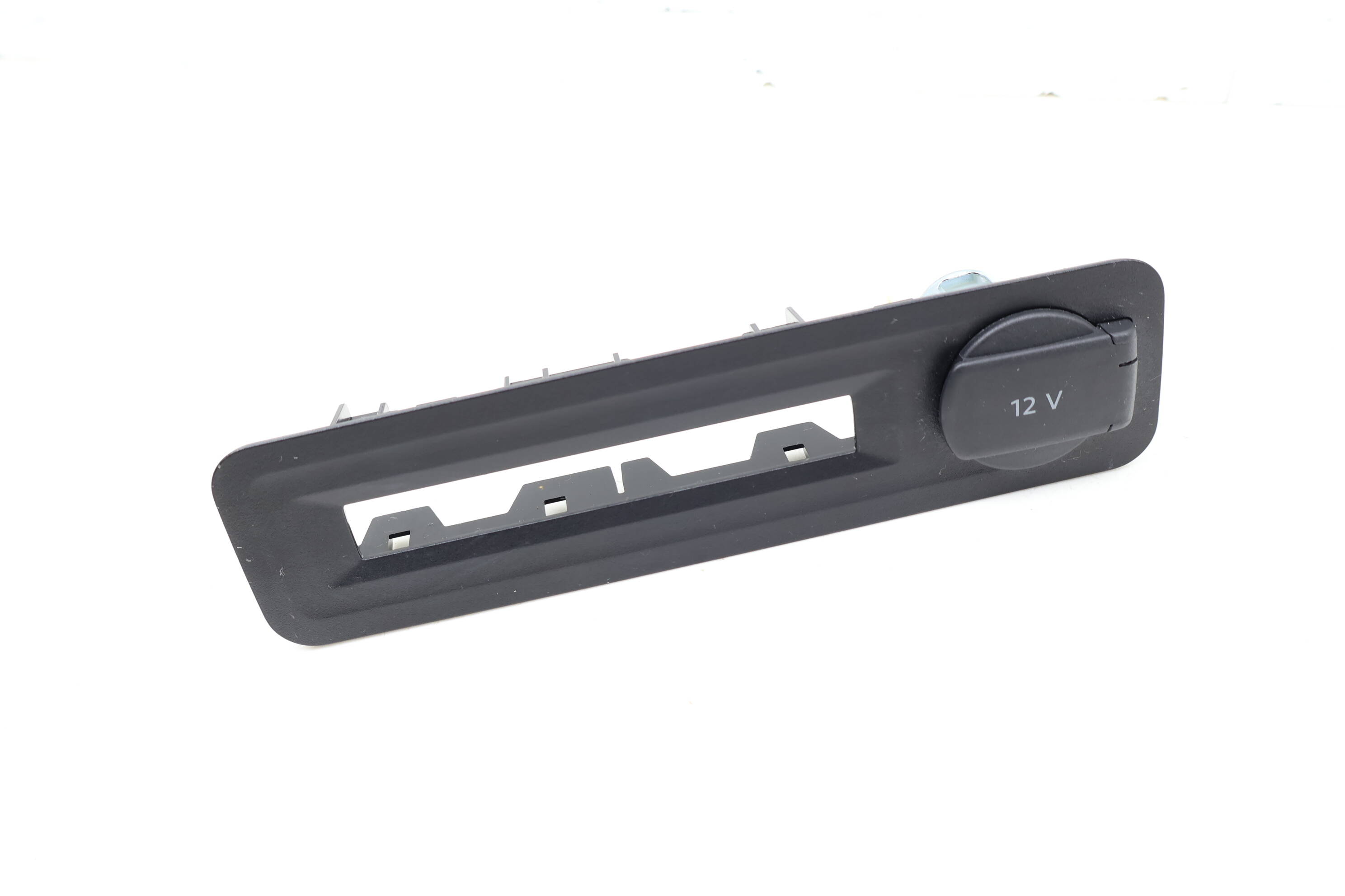 Usb-C / Power Outlet Trim 3CM858335