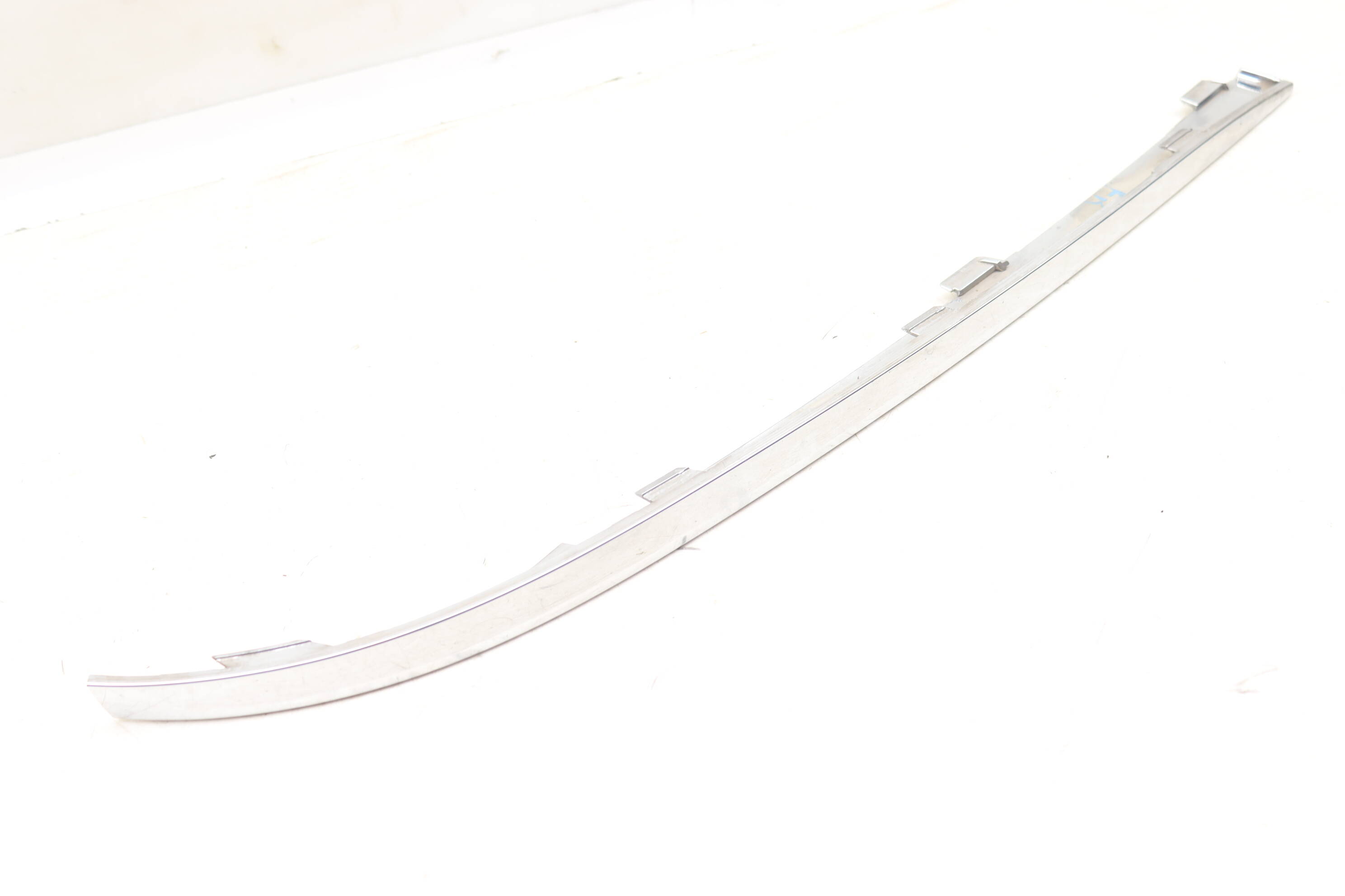 Bumper&#x20;Trim&#x20;&#x2F;&#x20;Molding&#x20;51117295272