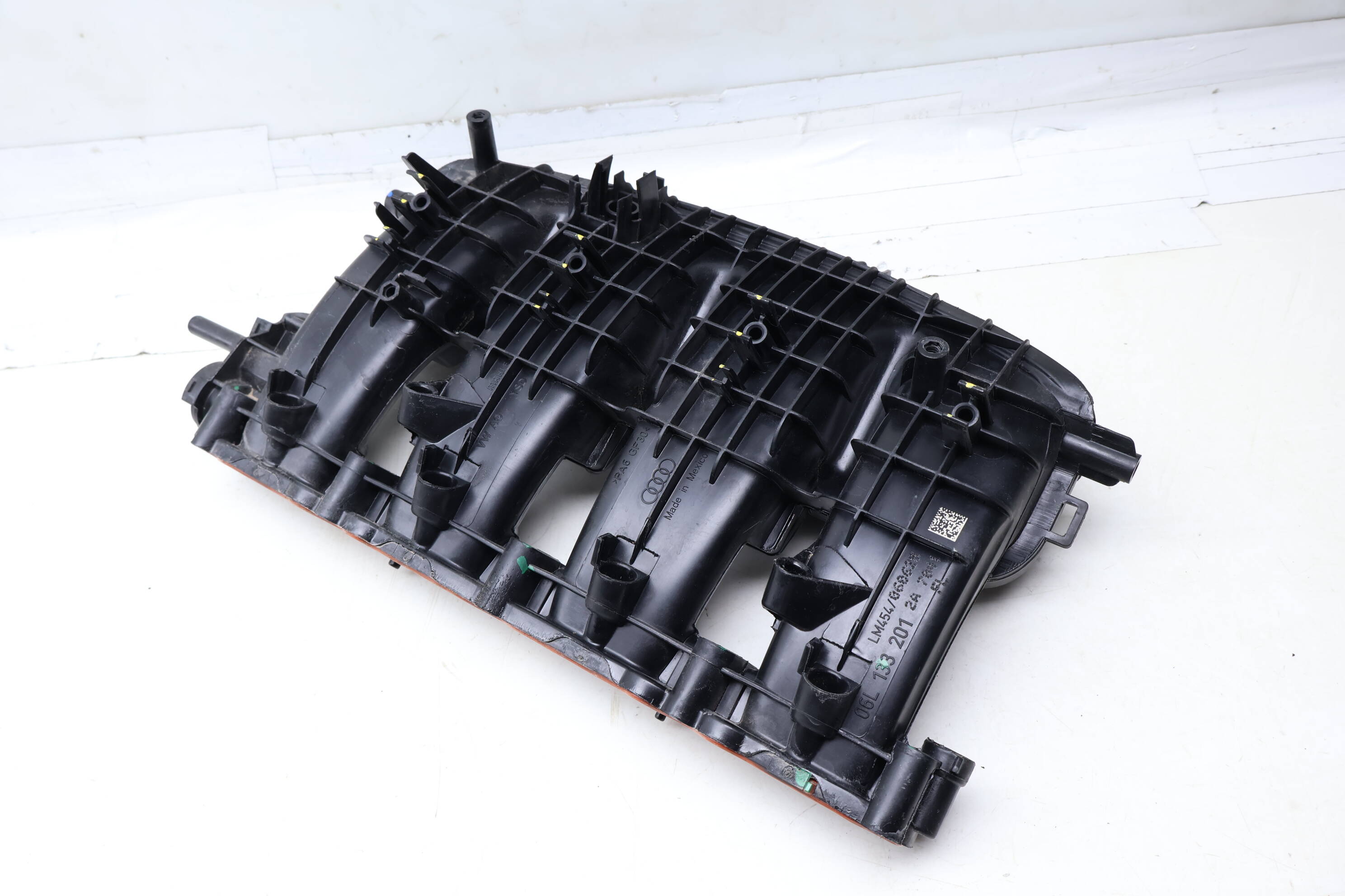 Intake Manifold 06L133201FL