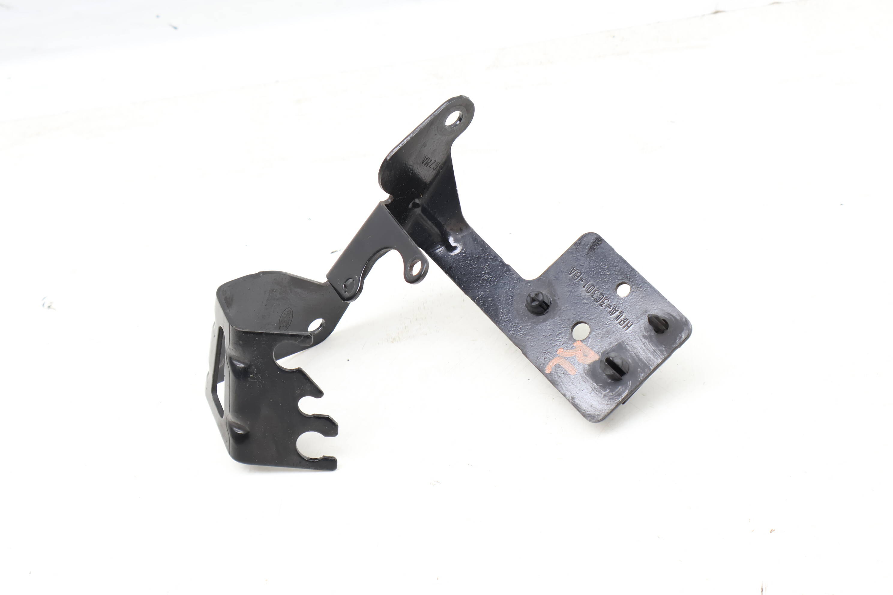 Headlight / Suspension Leveling Sensor Bracket HPLA3C301BA