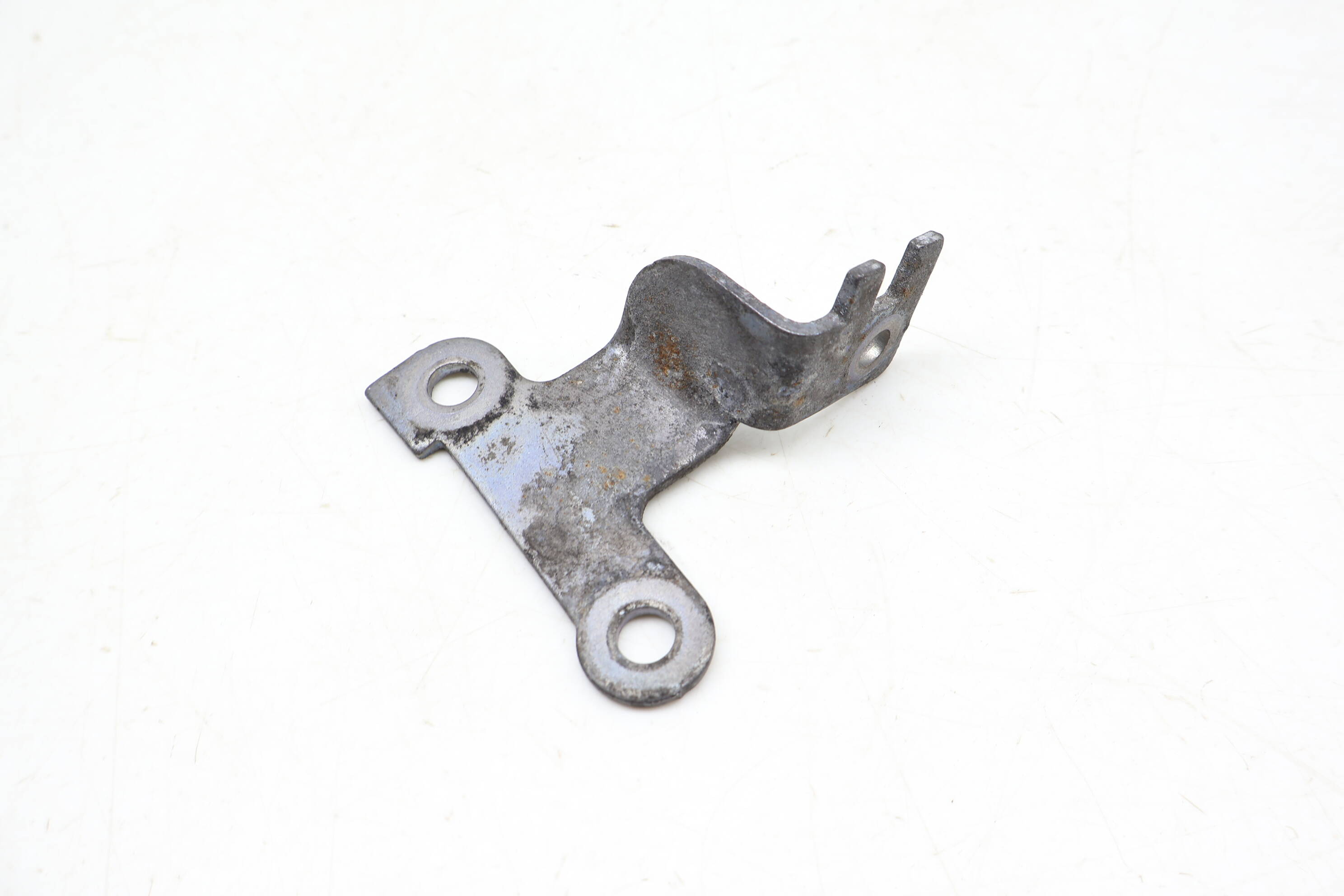 Power Steering Hose / Line / Pipe Bracket 2214660240