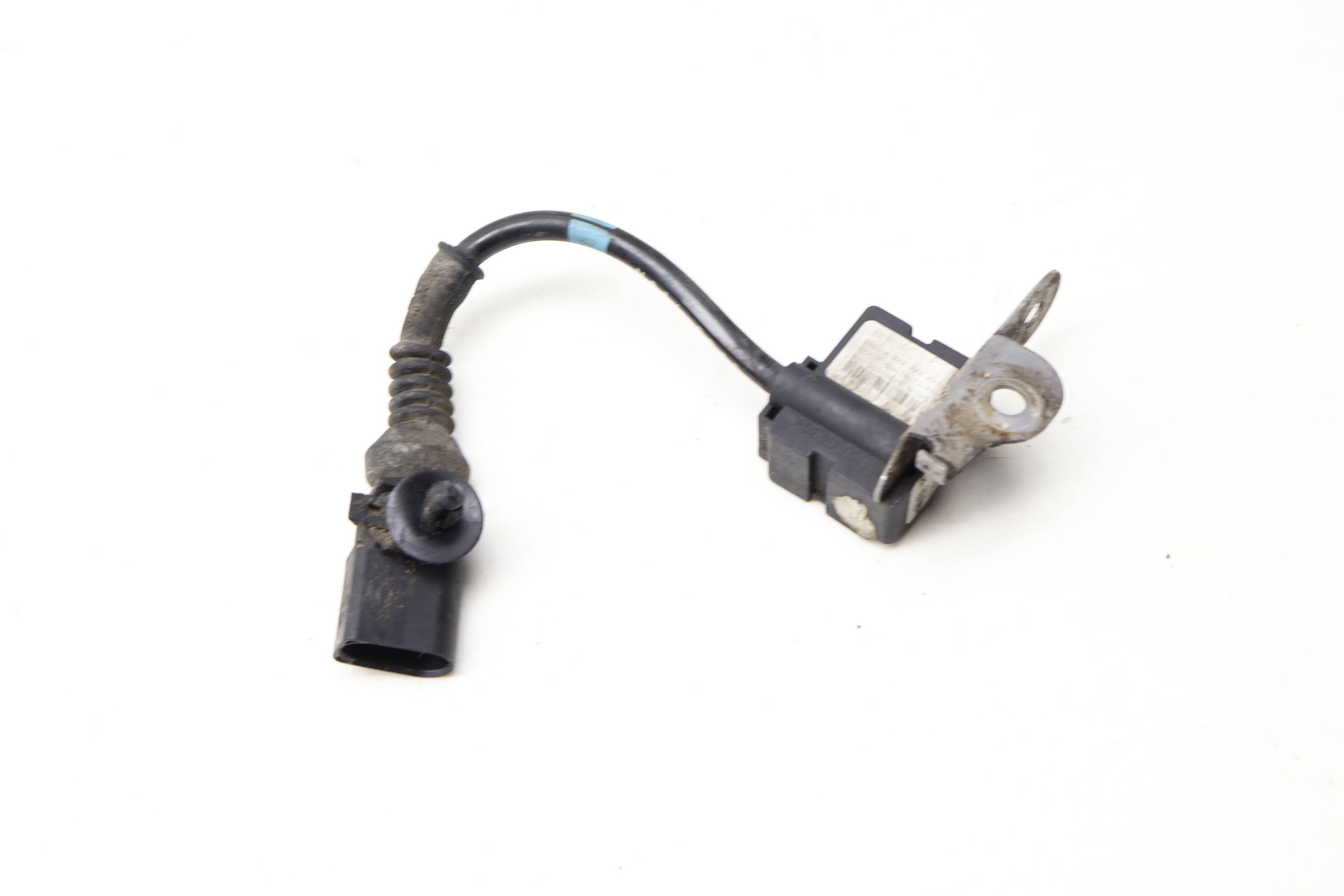 Audi Front Right Body Acceleration Sensor (Q7) 7L0907674