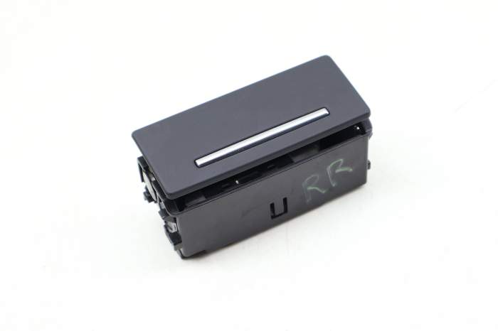 Door Ashtray / Ash Tray 4G8857405C main product photo