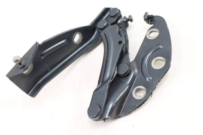 Hood Hinge 3D0823302D main product photo