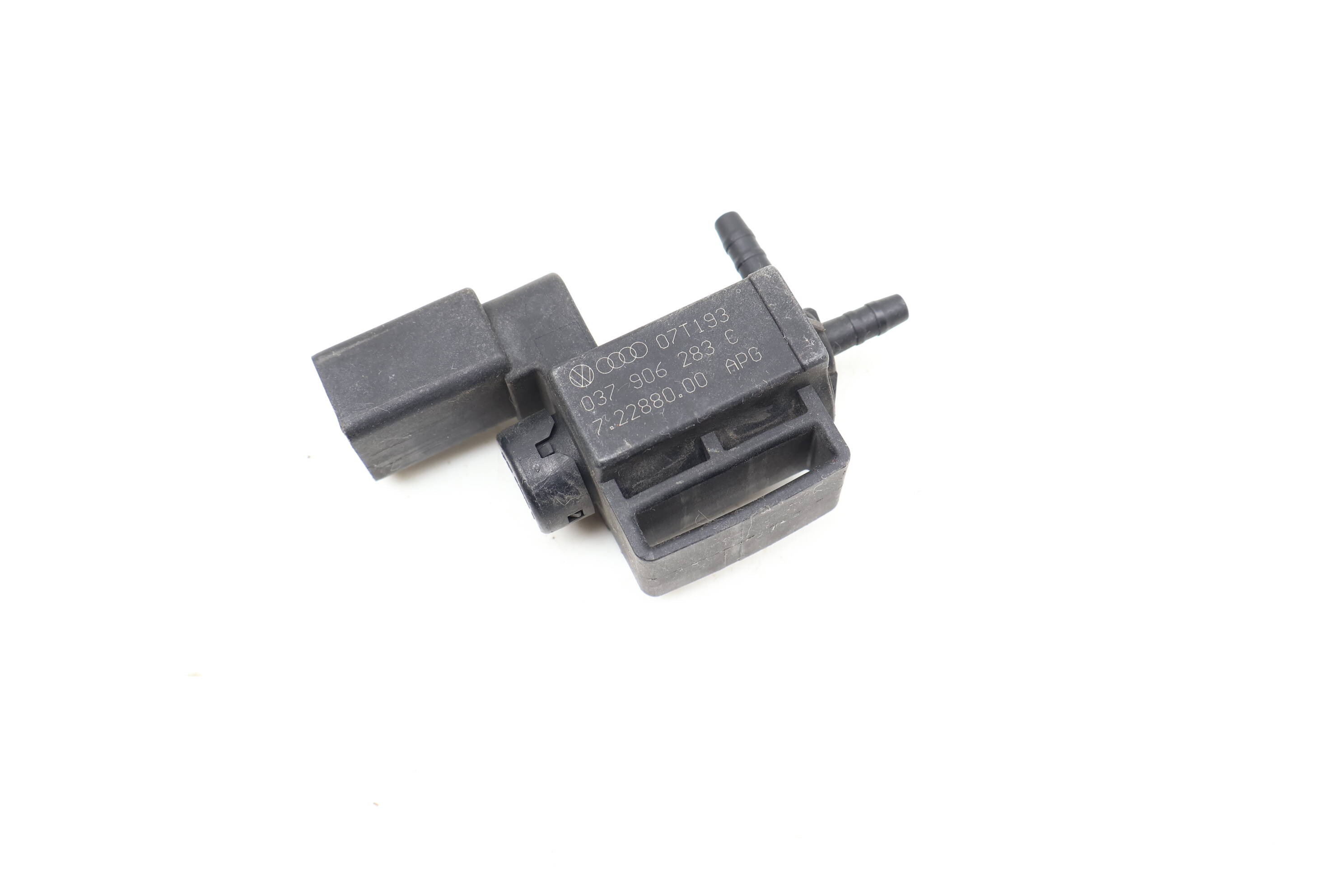 Egr Vacuum / Purge Solenoid Valve 037906283C 95560512330