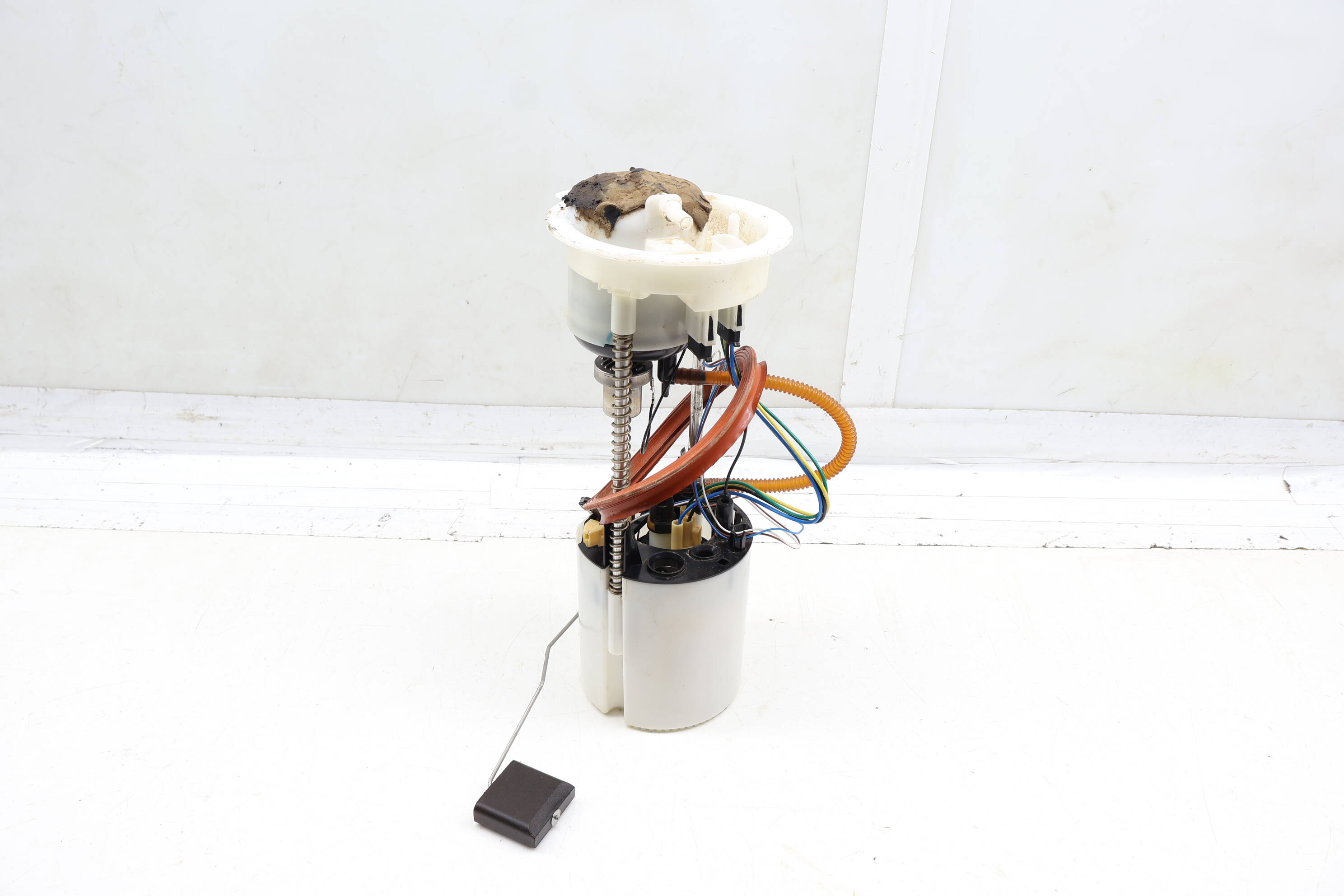 In-Tank Fuel Pump Assembly 8R0919051E